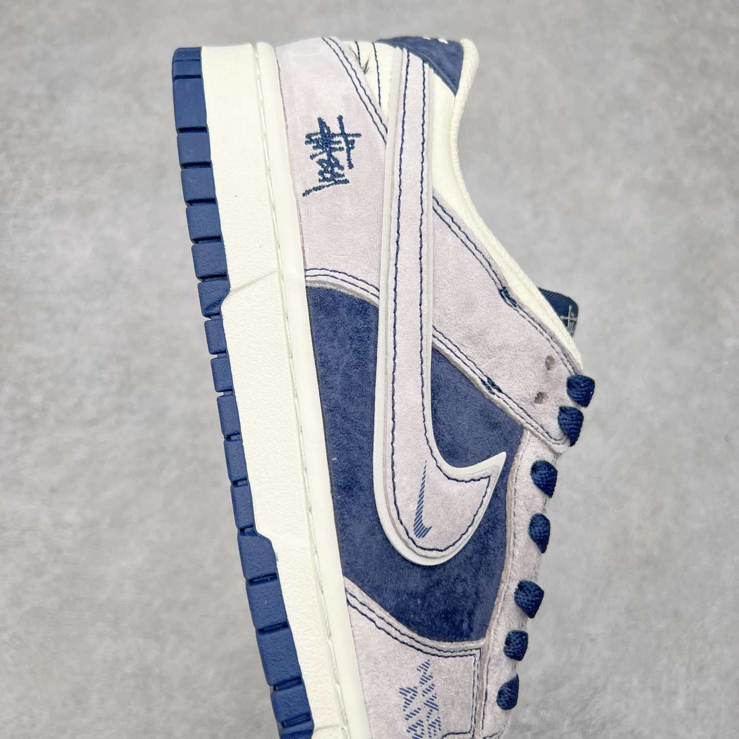 图片[6]-NK Dunk Low 定制配色 DJ2024-129 大厂出品 极力推荐 原装头层材料 独家版型蒸餾加工帶來的是更好的视觉和脚感体验大厂纯原品质出货 清洁度 电绣工艺 皮料切割干净无任何毛边 细节完美 尺码：36 36.5 37.5 38 38.5 39 40 40.5 41 42 42.5 43 44 44.5 45-选品中心
