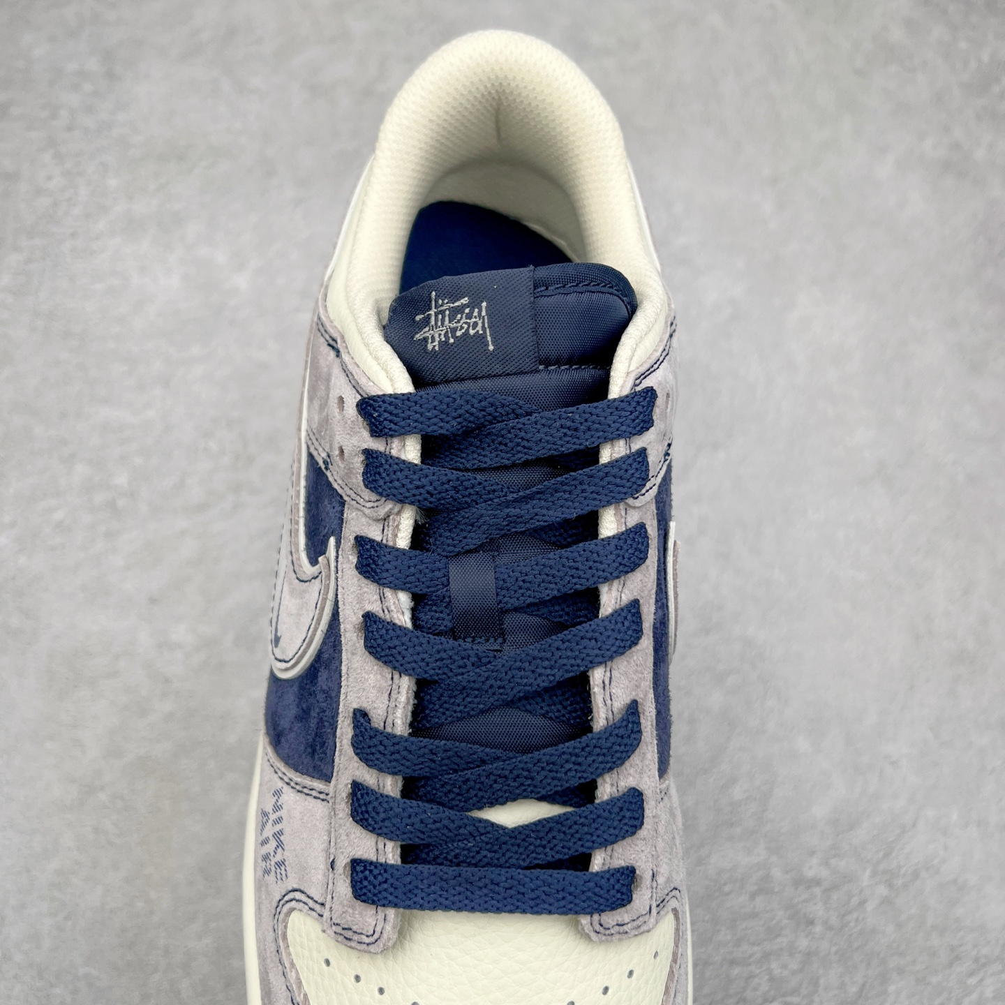 图片[5]-NK Dunk Low 定制配色 DJ2024-129 大厂出品 极力推荐 原装头层材料 独家版型蒸餾加工帶來的是更好的视觉和脚感体验大厂纯原品质出货 清洁度 电绣工艺 皮料切割干净无任何毛边 细节完美 尺码：36 36.5 37.5 38 38.5 39 40 40.5 41 42 42.5 43 44 44.5 45-选品中心