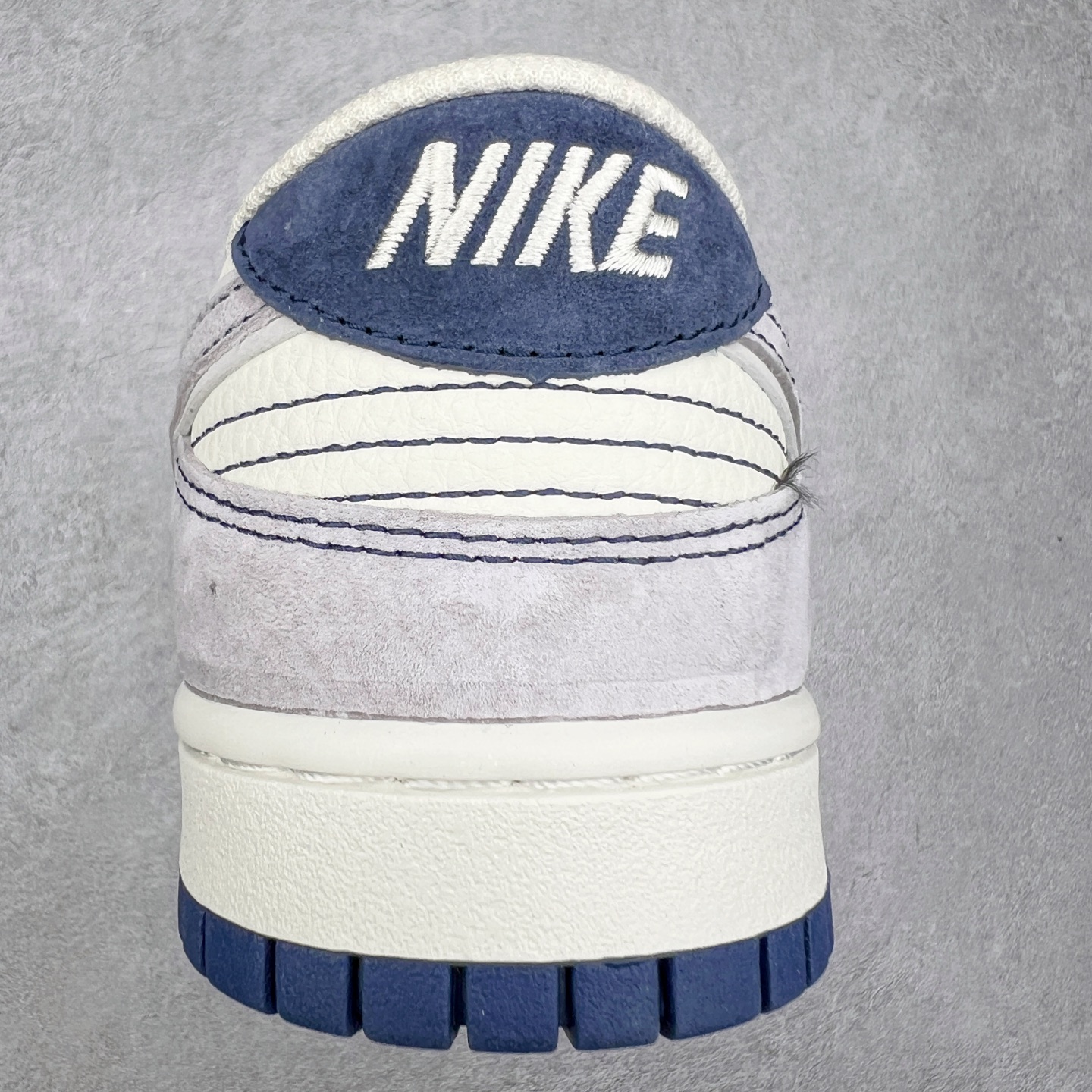 图片[8]-NK Dunk Low 定制配色 DJ2024-129 大厂出品 极力推荐 原装头层材料 独家版型蒸餾加工帶來的是更好的视觉和脚感体验大厂纯原品质出货 清洁度 电绣工艺 皮料切割干净无任何毛边 细节完美 尺码：36 36.5 37.5 38 38.5 39 40 40.5 41 42 42.5 43 44 44.5 45-选品中心