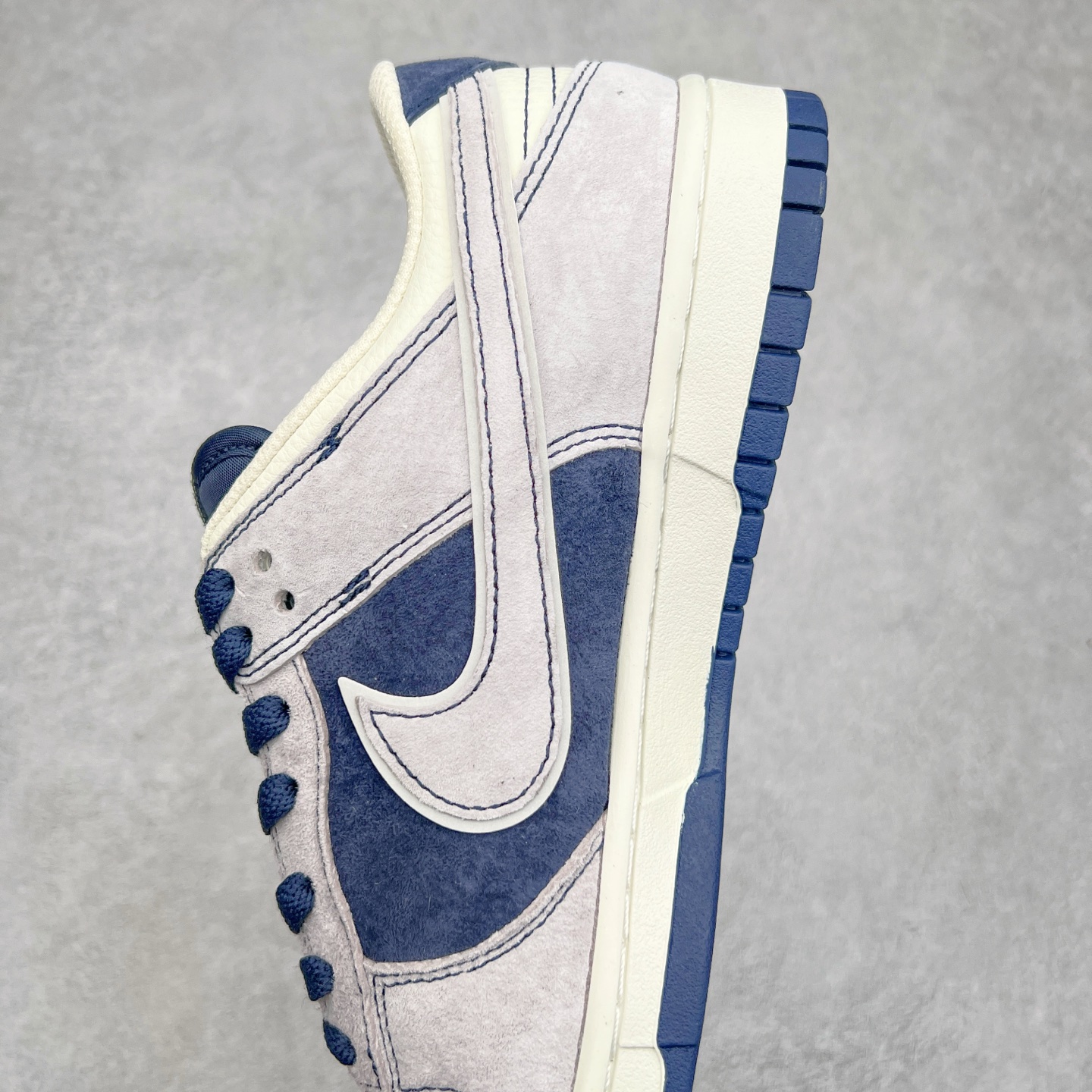 图片[7]-NK Dunk Low 定制配色 DJ2024-129 大厂出品 极力推荐 原装头层材料 独家版型蒸餾加工帶來的是更好的视觉和脚感体验大厂纯原品质出货 清洁度 电绣工艺 皮料切割干净无任何毛边 细节完美 尺码：36 36.5 37.5 38 38.5 39 40 40.5 41 42 42.5 43 44 44.5 45-选品中心