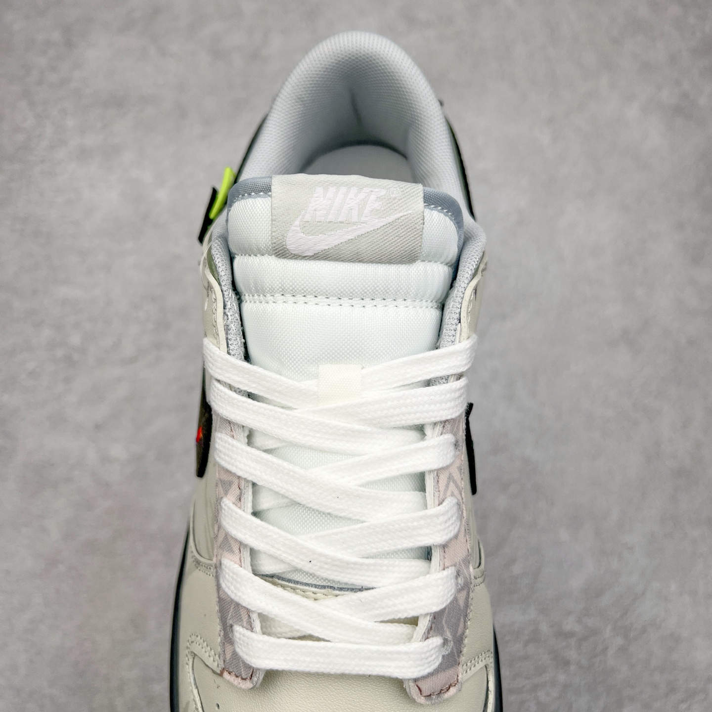 图片[5]-NK Dunk Low 定制配色 DD1391-103 大厂出品 极力推荐 原装头层材料 独家版型蒸餾加工帶來的是更好的视觉和脚感体验大厂纯原品质出货 清洁度 电绣工艺 皮料切割干净无任何毛边 细节完美 尺码：36 36.5 37.5 38 38.5 39 40 40.5 41 42 42.5 43 44 44.5 45-选品中心