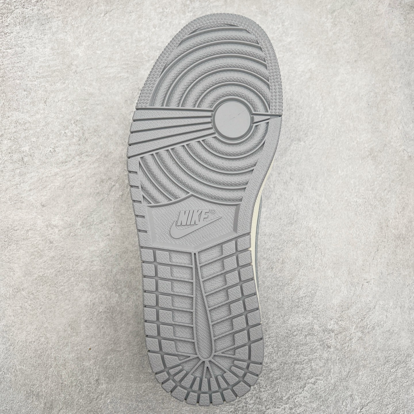 图片[9]-TS x Air Jordan AJ1 Low 倒钩低帮联名定制配色 DM7866-021 原厂内置气垫魔块 A模大底 头层小牛皮 鞋舌AJ原厂专用牛津布+AJ专用反口珍珠布+原厂无杂质高弹内里海棉+特殊封边弹力鞋带 尺码：36 36.5 37.5 38 38.5 39 40 40.5 41 42 42.5 43 44 44.5 45 46 47.5-选品中心