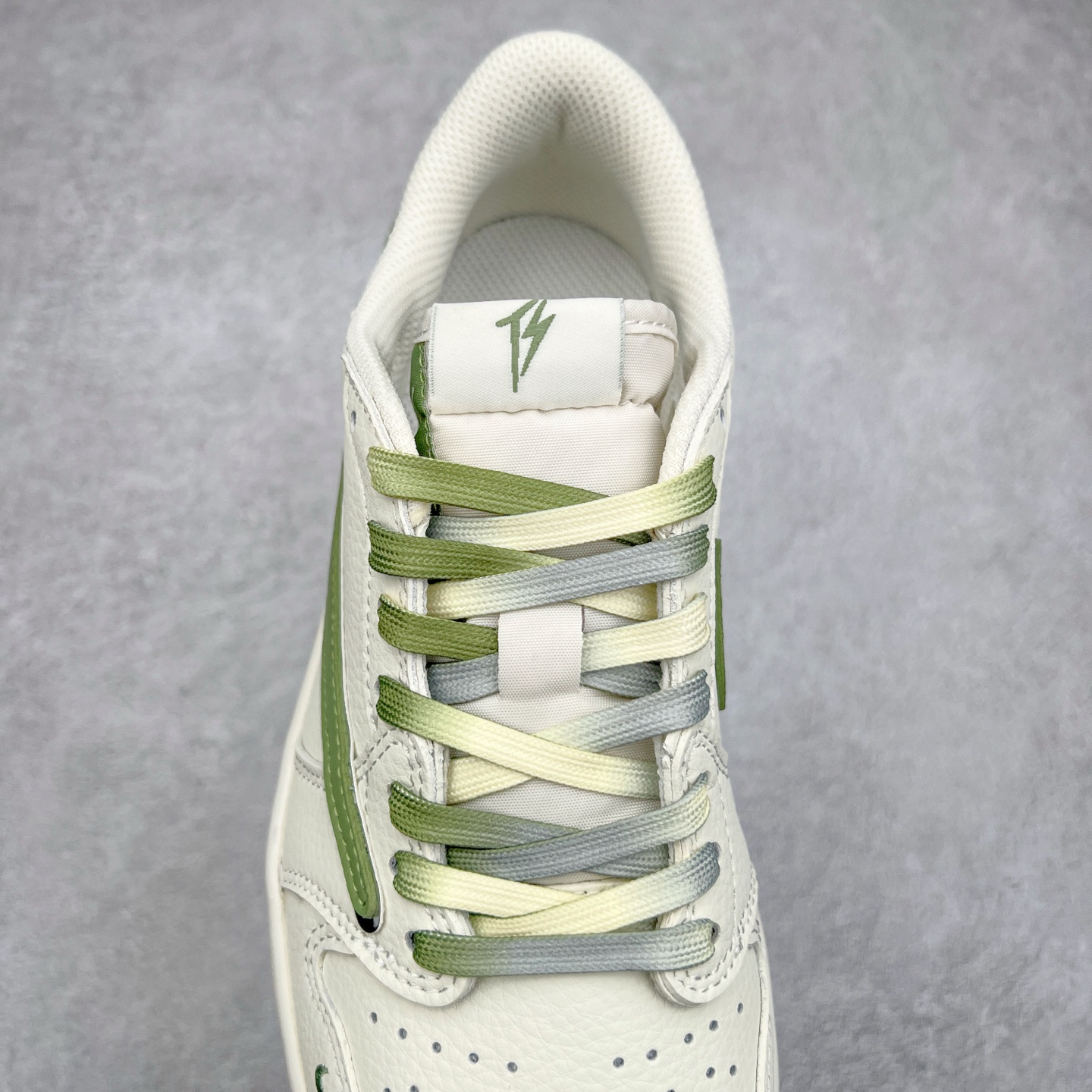 图片[5]-TS x Air Jordan AJ1 Low 倒钩低帮联名定制配色 DM7866-019 原厂内置气垫魔块 A模大底 头层小牛皮 鞋舌AJ原厂专用牛津布+AJ专用反口珍珠布+原厂无杂质高弹内里海棉+特殊封边弹力鞋带 尺码：36 36.5 37.5 38 38.5 39 40 40.5 41 42 42.5 43 44 44.5 45 46 47.5-选品中心