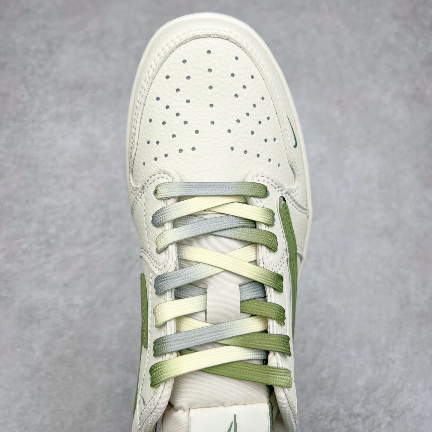 图片[4]-TS x Air Jordan AJ1 Low 倒钩低帮联名定制配色 DM7866-019 原厂内置气垫魔块 A模大底 头层小牛皮 鞋舌AJ原厂专用牛津布+AJ专用反口珍珠布+原厂无杂质高弹内里海棉+特殊封边弹力鞋带 尺码：36 36.5 37.5 38 38.5 39 40 40.5 41 42 42.5 43 44 44.5 45 46 47.5-选品中心