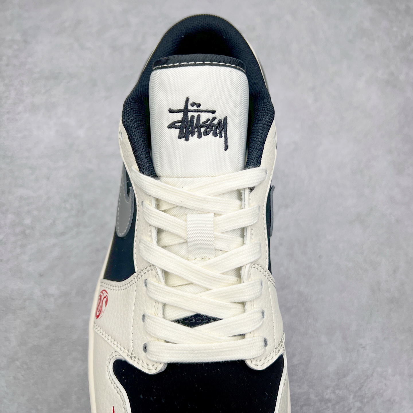 图片[5]-Air Jordan AJ1 Low 低帮定制 XX3318-509 原厂内置气垫魔块 A模大底 头层小牛皮 鞋舌AJ原厂专用牛津布+AJ专用反口珍珠布+原厂无杂质高弹内里海棉+特殊封边弹力鞋带 尺码：36 36.5 37.5 38 38.5 39 40 40.5 41 42 42.5 43 44 44.5 45 46 47.5-选品中心