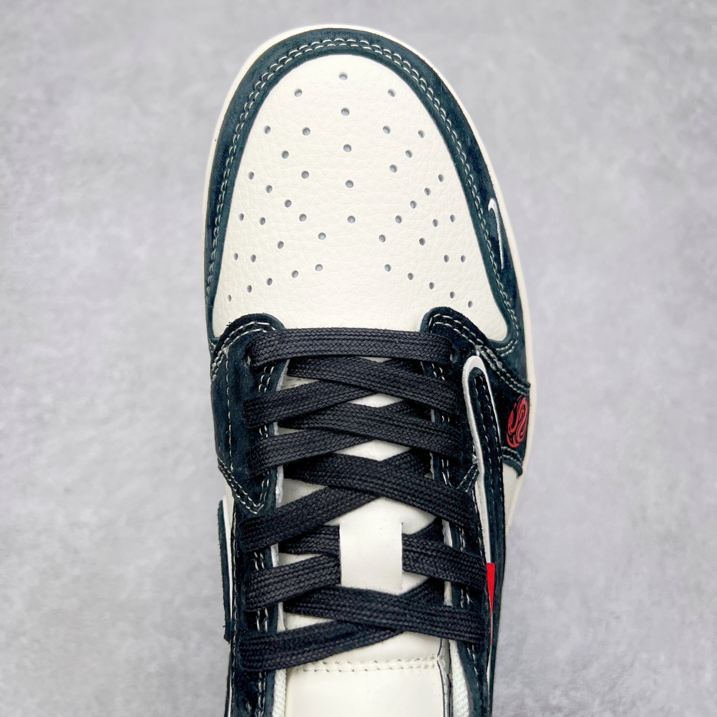 图片[4]-TS x Air Jordan AJ1 Low 倒钩低帮联名定制配色 SJ2068-146 原厂内置气垫魔块 A模大底 头层小牛皮 鞋舌AJ原厂专用牛津布+AJ专用反口珍珠布+原厂无杂质高弹内里海棉+特殊封边弹力鞋带 尺码：36 36.5 37.5 38 38.5 39 40 40.5 41 42 42.5 43 44 44.5 45 46 47.5-选品中心