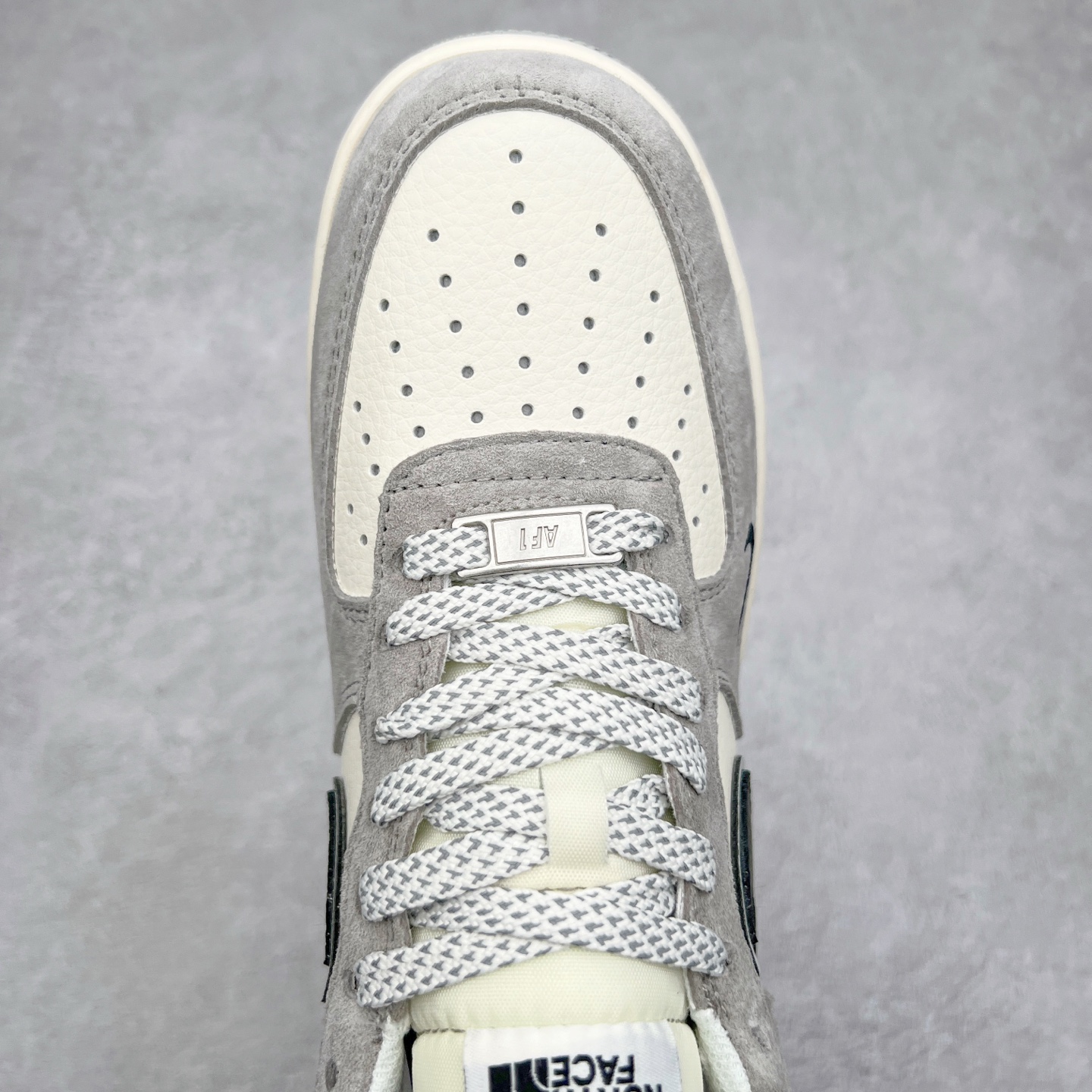 图片[4]-NK Air Force 1´07 Low 空军一号低帮百搭休闲运动板鞋 XZ6188-763 柔软、弹性十足的缓震性能和出色的中底设计 横跨复古与现代的外型结合 造就出风靡全球 三十多年的Force 1 直到今天还深受青睐 尺码：36 36.5 37.5 38 38.5 39 40 40.5 41 42 42.5 43 44 44.5 45-选品中心