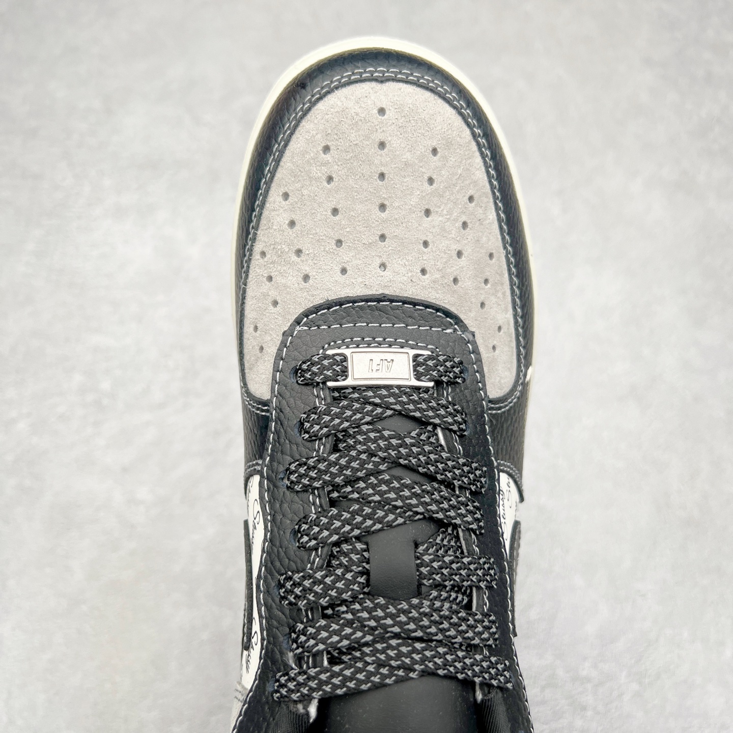 图片[4]-NK Air Force 1´07 Low 空军一号低帮百搭休闲运动板鞋 CH6336-518 柔软、弹性十足的缓震性能和出色的中底设计 横跨复古与现代的外型结合 造就出风靡全球 三十多年的Force 1 直到今天还深受青睐 尺码：36 36.5 37.5 38 38.5 39 40 40.5 41 42 42.5 43 44 44.5 45-选品中心