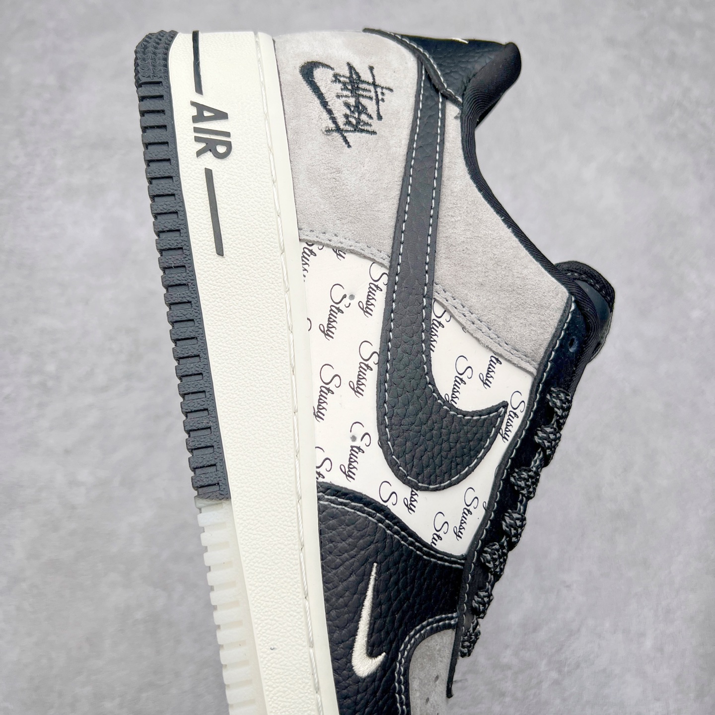 图片[6]-NK Air Force 1´07 Low 空军一号低帮百搭休闲运动板鞋 CH6336-518 柔软、弹性十足的缓震性能和出色的中底设计 横跨复古与现代的外型结合 造就出风靡全球 三十多年的Force 1 直到今天还深受青睐 尺码：36 36.5 37.5 38 38.5 39 40 40.5 41 42 42.5 43 44 44.5 45-选品中心