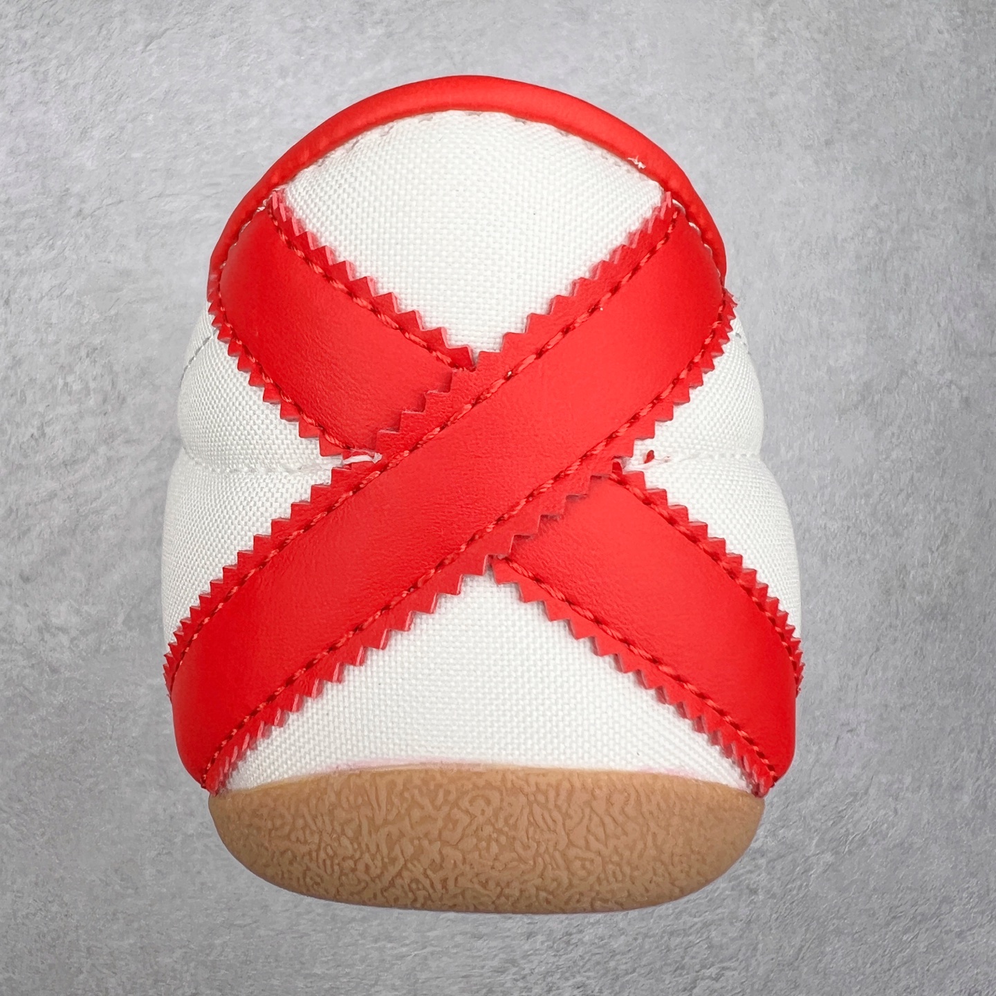 图片[8]-AD Originals Tokyo 东京限定系列复古百搭薄底德训风低帮休闲运动T头鞋 JI3300 ORIGINALS 挖掘复古运动基因，文 将经典与现代完美融合，推出薄底鞋系列，引起潮流趋势。此次COSTS带来的是ADIDAS ORIGINALS TOKYO系列黑白两款百搭配色，鞋款鞋面舒适贴合脚面， 同时采用柔软材质，穿着轻便舒适；中底缓震性能，鞋底有一定弹性，日常穿搭舒适且防滑。尺码：35⅔ 36 36⅔ 37⅓ 38 38⅔ 39⅓ 40 40⅔ 41⅓ 42 42⅔ 43⅓ 44 45-选品中心