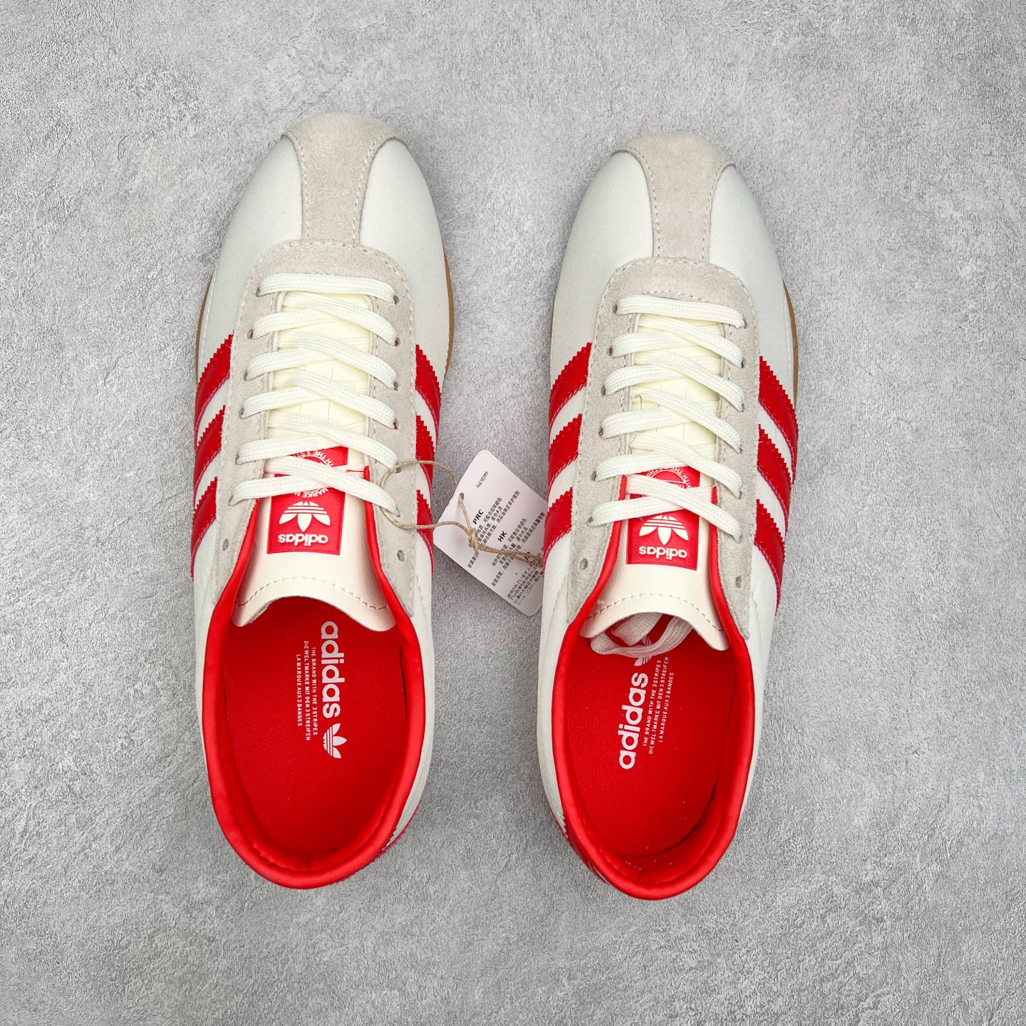 图片[3]-AD Originals Tokyo 东京限定系列复古百搭薄底德训风低帮休闲运动T头鞋 JI3300 ORIGINALS 挖掘复古运动基因，文 将经典与现代完美融合，推出薄底鞋系列，引起潮流趋势。此次COSTS带来的是ADIDAS ORIGINALS TOKYO系列黑白两款百搭配色，鞋款鞋面舒适贴合脚面， 同时采用柔软材质，穿着轻便舒适；中底缓震性能，鞋底有一定弹性，日常穿搭舒适且防滑。尺码：35⅔ 36 36⅔ 37⅓ 38 38⅔ 39⅓ 40 40⅔ 41⅓ 42 42⅔ 43⅓ 44 45-选品中心