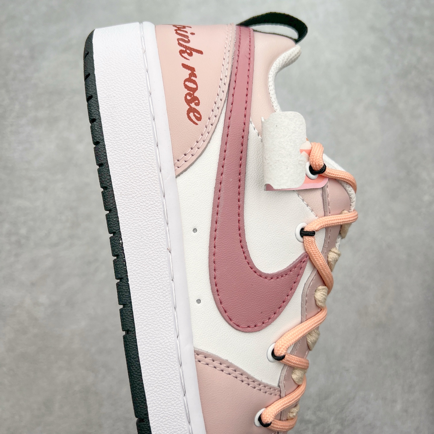 图片[6]-NK Court Borough Low CB2 低帮百搭透气休闲运动板鞋 绑带解构风定制配色 原数据独家私模大底 经典耐用的设计 兼顾舒适脚感和出众风范 演绎匠心之作 结构性的支撑贴合感结合复古篮球设计 塑就场外全明星风范 尺码：36 36.5 37.5 38 38.5 39 40 40.5 41 42 42.5 43 44 44.5 45-选品中心