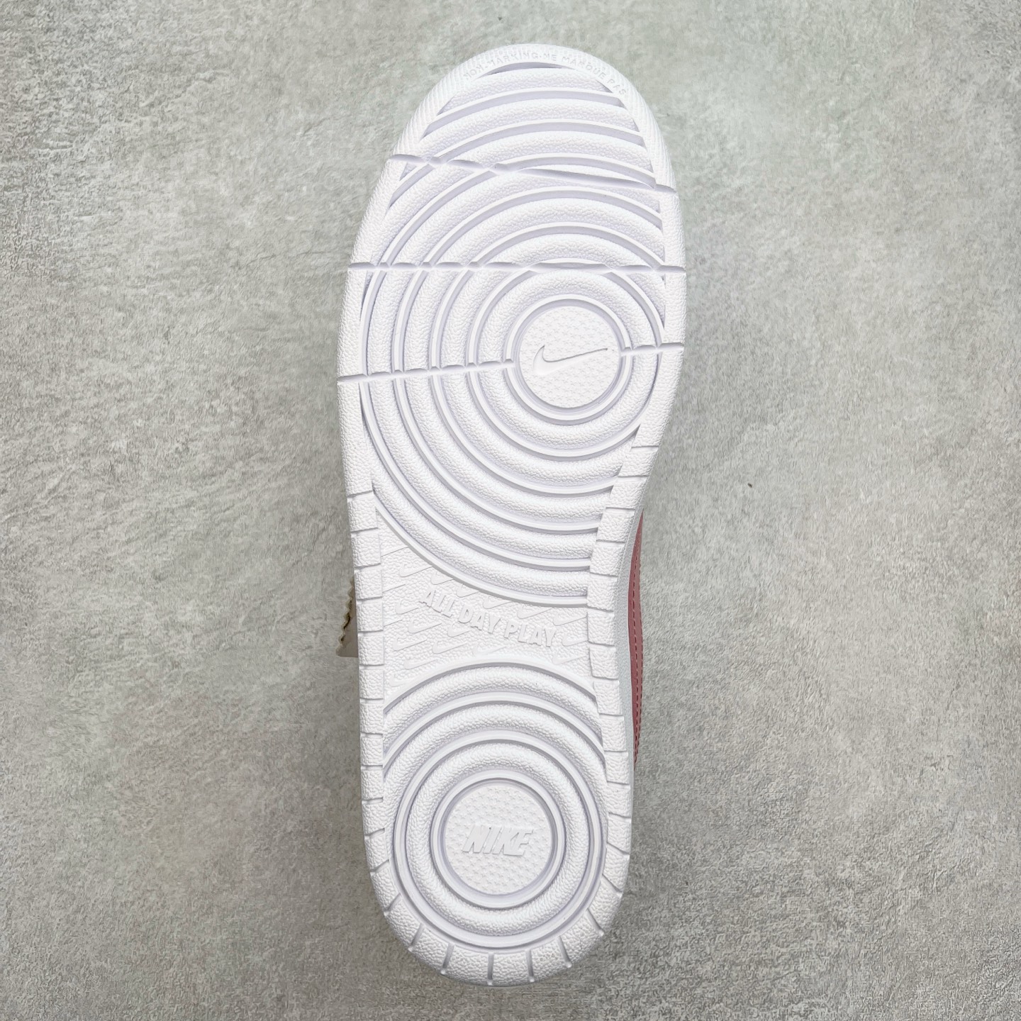 图片[9]-NK Court Borough Low CB2 低帮百搭透气休闲运动板鞋 绑带解构风定制配色 原数据独家私模大底 经典耐用的设计 兼顾舒适脚感和出众风范 演绎匠心之作 结构性的支撑贴合感结合复古篮球设计 塑就场外全明星风范 尺码：36 36.5 37.5 38 38.5 39 40 40.5 41 42 42.5 43 44 44.5 45-选品中心