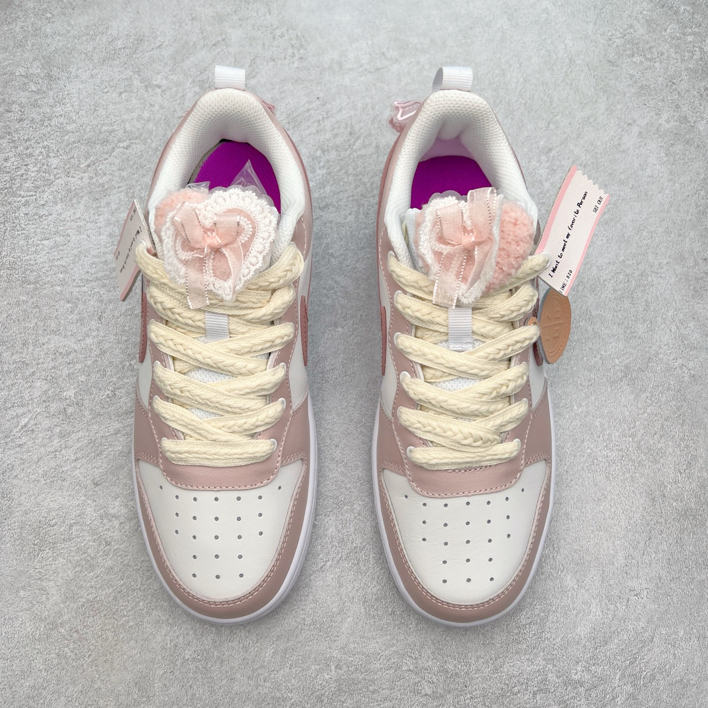 图片[2]-NK Court Borough Low CB2 低帮百搭透气休闲运动板鞋 绑带解构风定制配色 原数据独家私模大底 经典耐用的设计 兼顾舒适脚感和出众风范 演绎匠心之作 结构性的支撑贴合感结合复古篮球设计 塑就场外全明星风范 尺码：36 36.5 37.5 38 38.5 39 40 40.5 41 42 42.5 43 44 44.5 45-选品中心