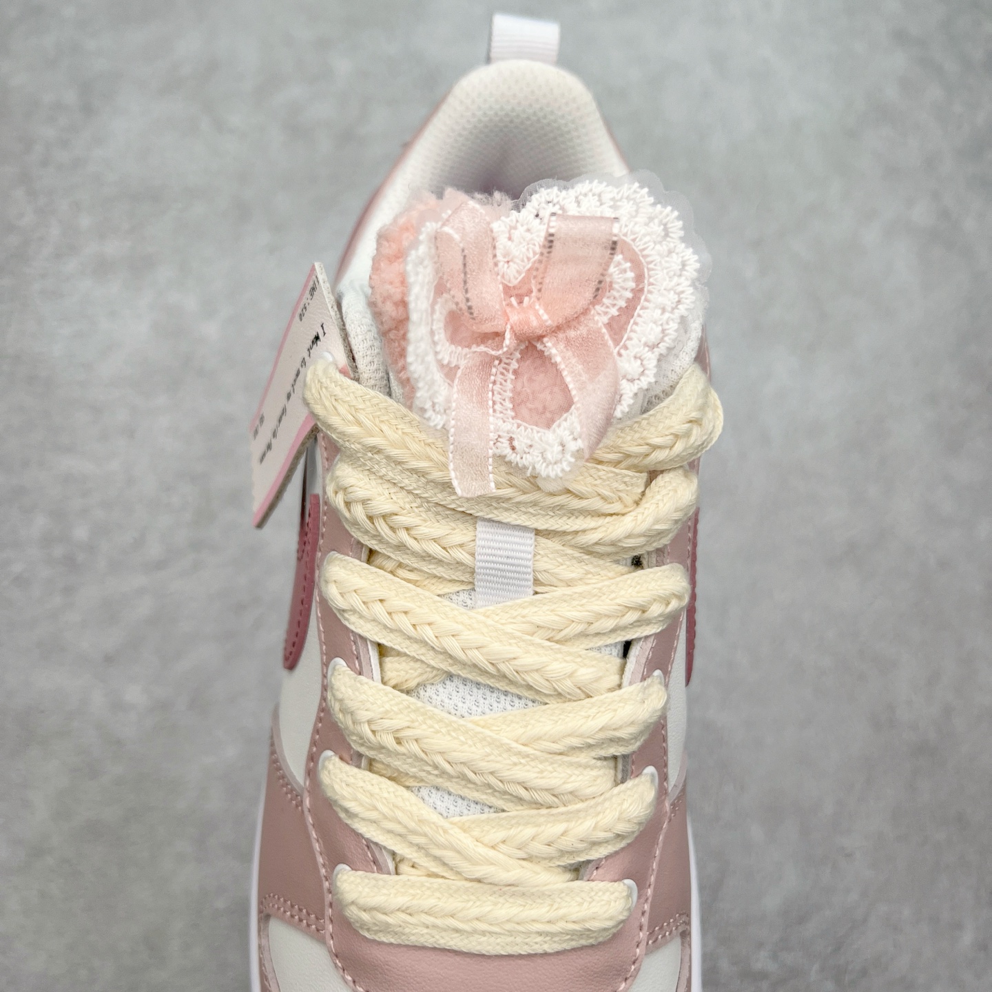 图片[5]-NK Court Borough Low CB2 低帮百搭透气休闲运动板鞋 绑带解构风定制配色 原数据独家私模大底 经典耐用的设计 兼顾舒适脚感和出众风范 演绎匠心之作 结构性的支撑贴合感结合复古篮球设计 塑就场外全明星风范 尺码：36 36.5 37.5 38 38.5 39 40 40.5 41 42 42.5 43 44 44.5 45-选品中心