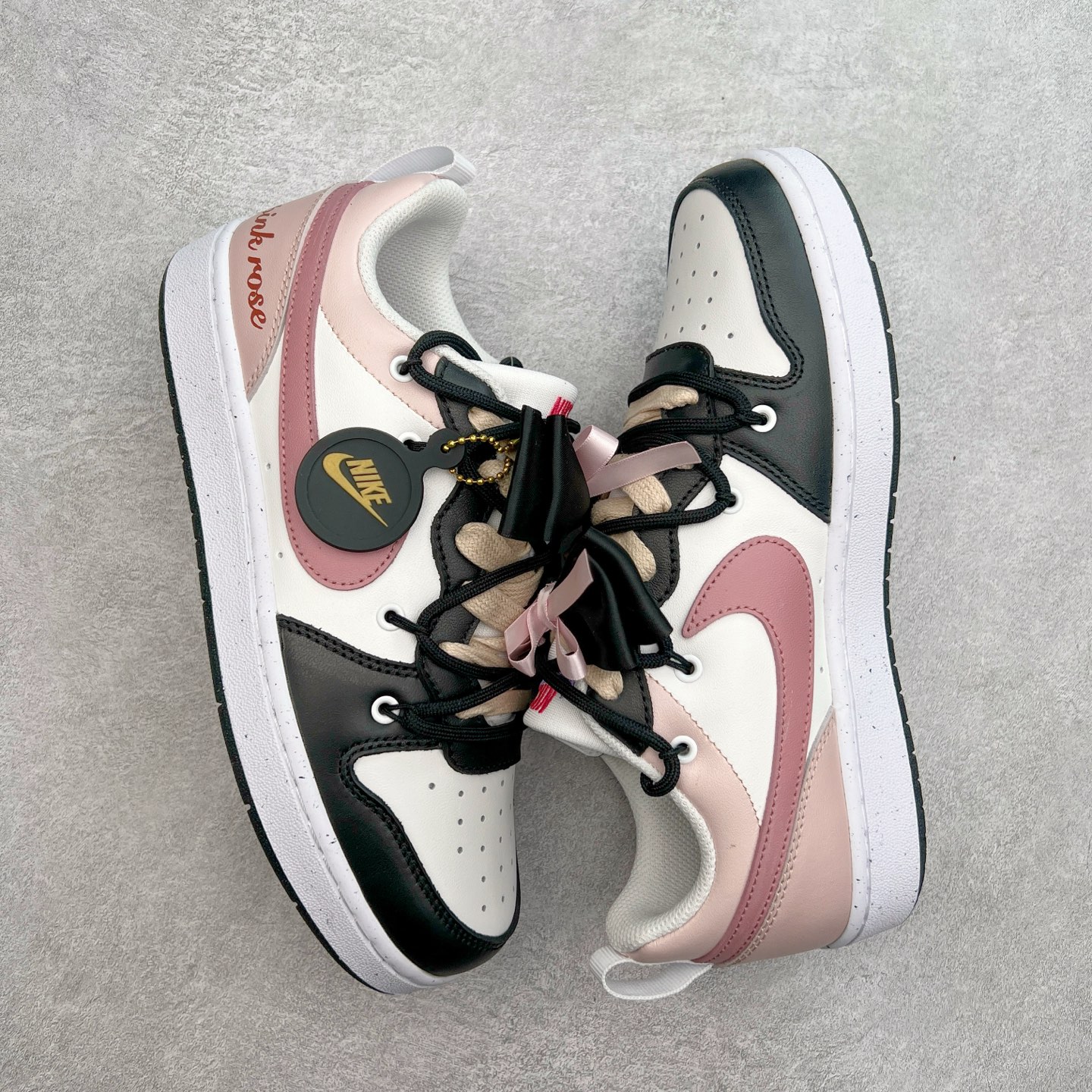 图片[3]-NK Court Borough Low CB2 低帮百搭透气休闲运动板鞋 绑带解构风定制配色 原数据独家私模大底 经典耐用的设计 兼顾舒适脚感和出众风范 演绎匠心之作 结构性的支撑贴合感结合复古篮球设计 塑就场外全明星风范 尺码：36 36.5 37.5 38 38.5 39 40 40.5 41 42 42.5 43 44 44.5 45-选品中心