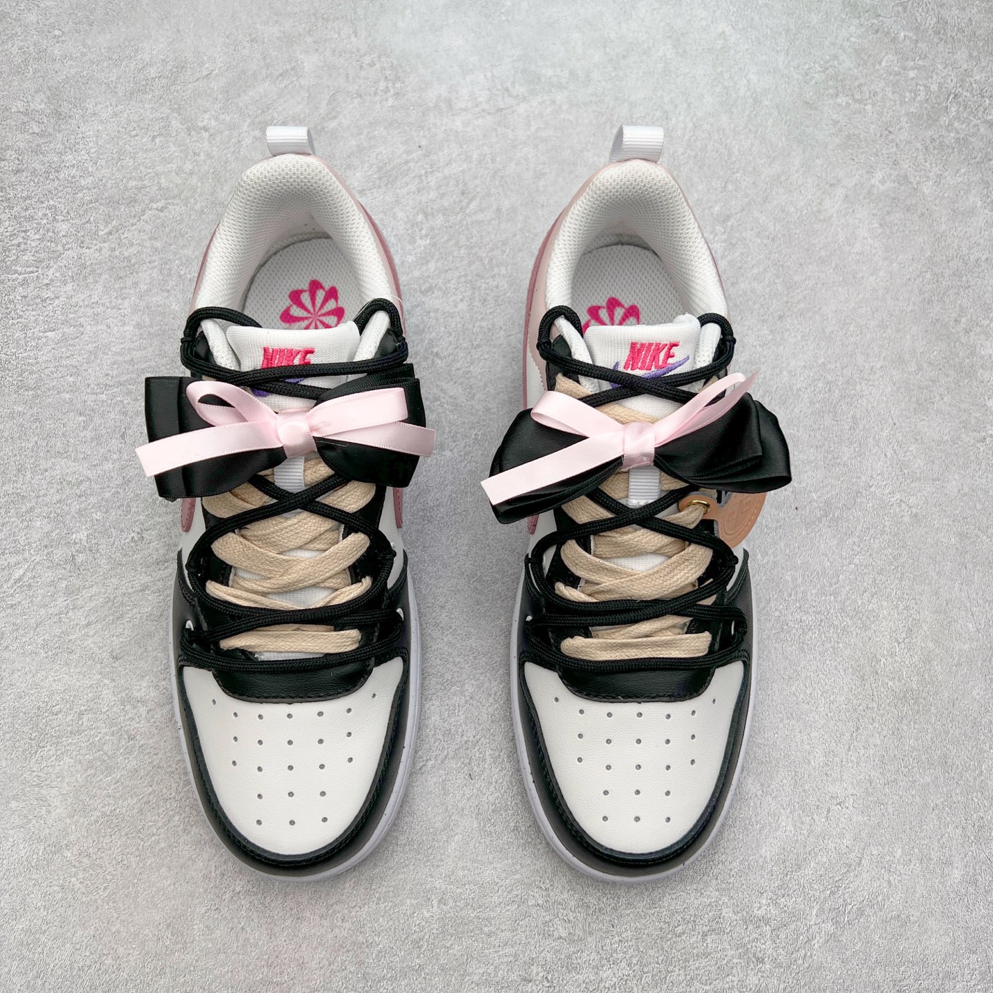 图片[2]-NK Court Borough Low CB2 低帮百搭透气休闲运动板鞋 绑带解构风定制配色 原数据独家私模大底 经典耐用的设计 兼顾舒适脚感和出众风范 演绎匠心之作 结构性的支撑贴合感结合复古篮球设计 塑就场外全明星风范 尺码：36 36.5 37.5 38 38.5 39 40 40.5 41 42 42.5 43 44 44.5 45-选品中心