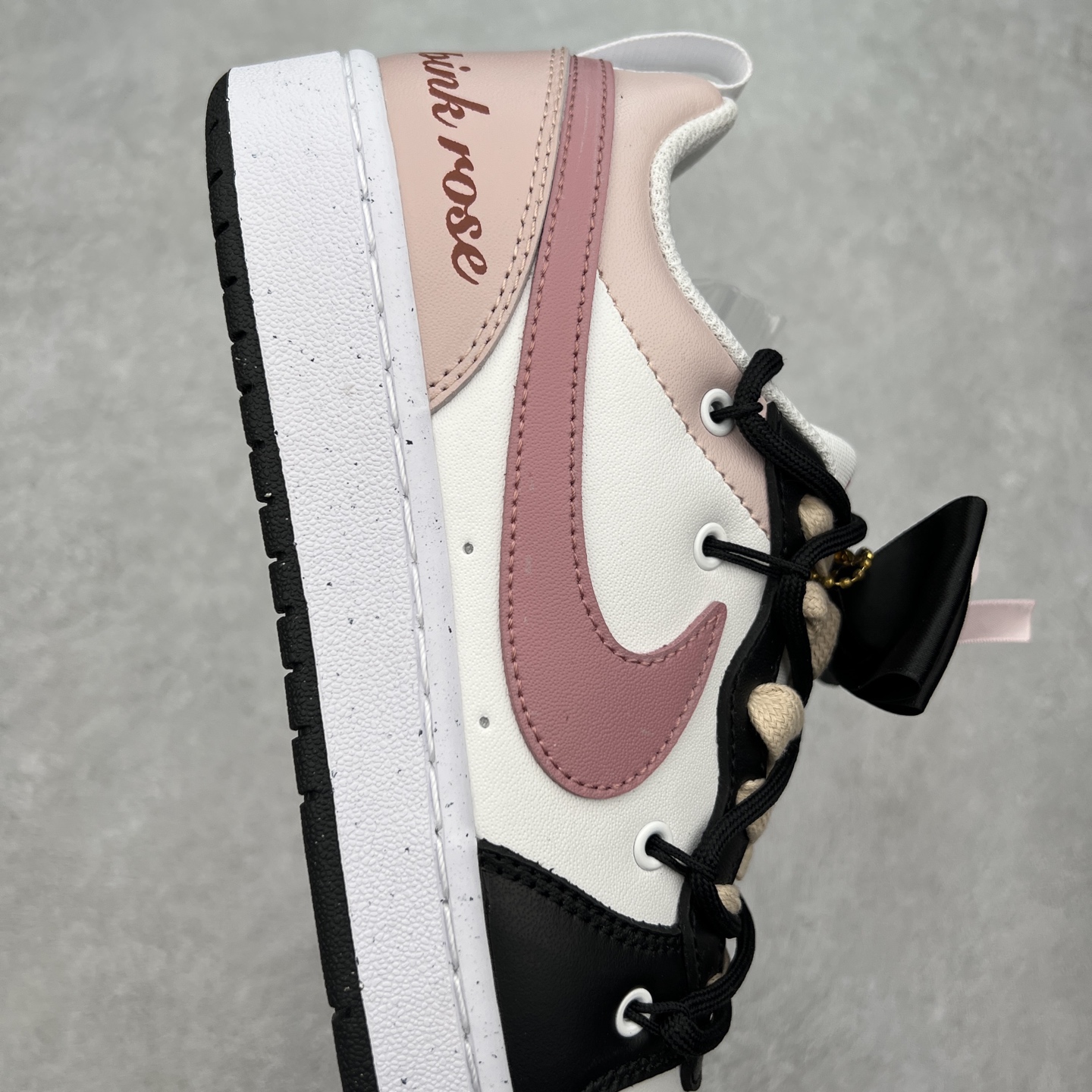 图片[6]-NK Court Borough Low CB2 低帮百搭透气休闲运动板鞋 绑带解构风定制配色 原数据独家私模大底 经典耐用的设计 兼顾舒适脚感和出众风范 演绎匠心之作 结构性的支撑贴合感结合复古篮球设计 塑就场外全明星风范 尺码：36 36.5 37.5 38 38.5 39 40 40.5 41 42 42.5 43 44 44.5 45-选品中心