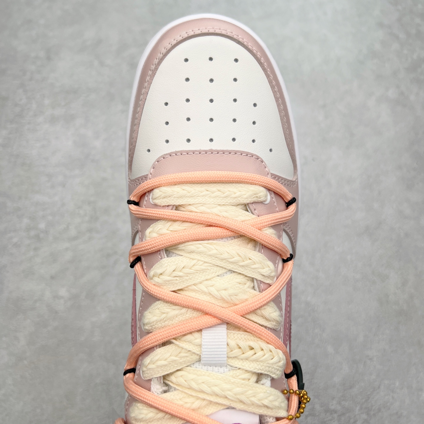 图片[4]-NK Court Borough Low CB2 低帮百搭透气休闲运动板鞋 绑带解构风定制配色 原数据独家私模大底 经典耐用的设计 兼顾舒适脚感和出众风范 演绎匠心之作 结构性的支撑贴合感结合复古篮球设计 塑就场外全明星风范 尺码：36 36.5 37.5 38 38.5 39 40 40.5 41 42 42.5 43 44 44.5 45-选品中心