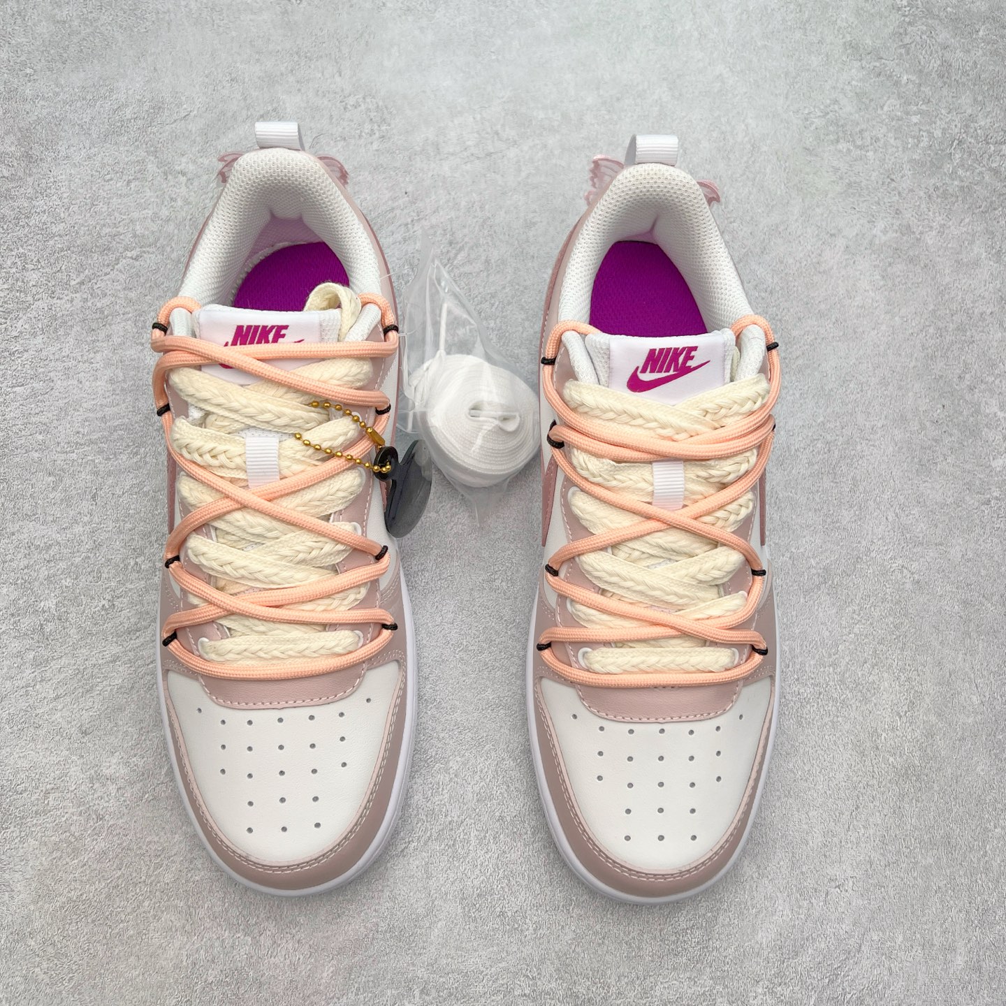 图片[2]-NK Court Borough Low CB2 低帮百搭透气休闲运动板鞋 绑带解构风定制配色 原数据独家私模大底 经典耐用的设计 兼顾舒适脚感和出众风范 演绎匠心之作 结构性的支撑贴合感结合复古篮球设计 塑就场外全明星风范 尺码：36 36.5 37.5 38 38.5 39 40 40.5 41 42 42.5 43 44 44.5 45-选品中心