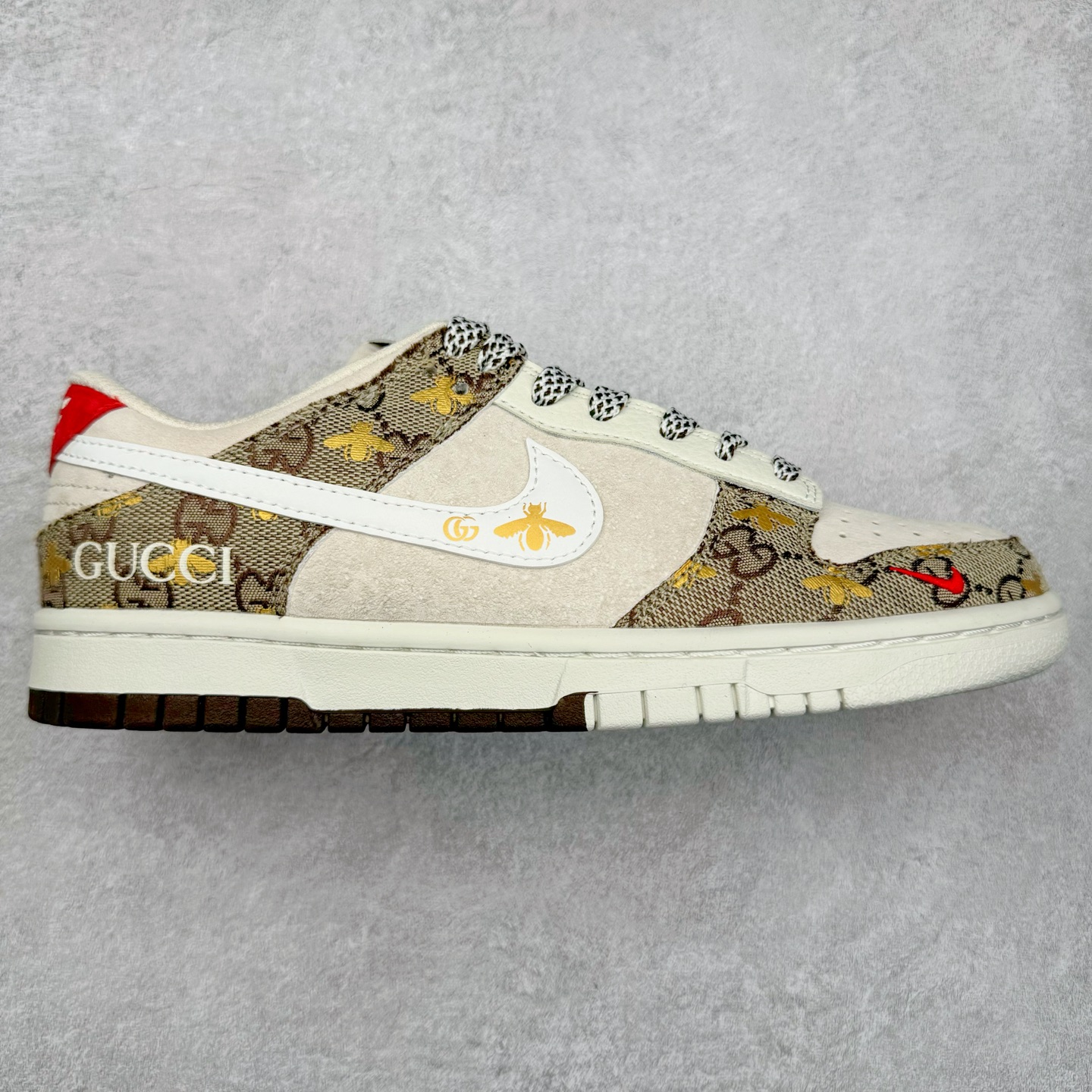NK Dunk Low 定制配色 DJ2024-130 大厂出品 极力推荐 原装头层材料 独家版型蒸餾加工帶來的是更好的视觉和脚感体验大厂纯原品质出货 清洁度 电绣工艺 皮料切割干净无任何毛边 细节完美 尺码：36 36.5 37.5 38 38.5 39 40 40.5 41 42 42.5 43 44 44.5 45-选品中心