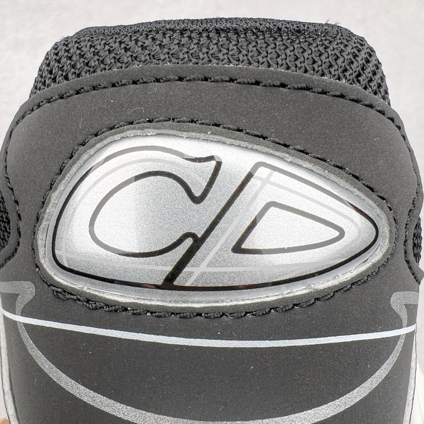 图片[16]-＃ZC总裁 Dior B30 迪奥网眼织物低帮运动休闲鞋 原版开模 海淘专供品质同渠道货源 全套专柜原装配件 该款系列采用黑网色眼织物白和色科技料面精心制 作饰以反光“CD30”图形标志 外格轻盈的刻雕效果橡胶鞋搭底配标志性点的缀提升格调 内弹部力细节塑造想理的舒适穿着体验可与各休式闲造型配搭 彰显尚时现代的运风动范 正常尺码：39 40 41 42 43 44 45-选品中心