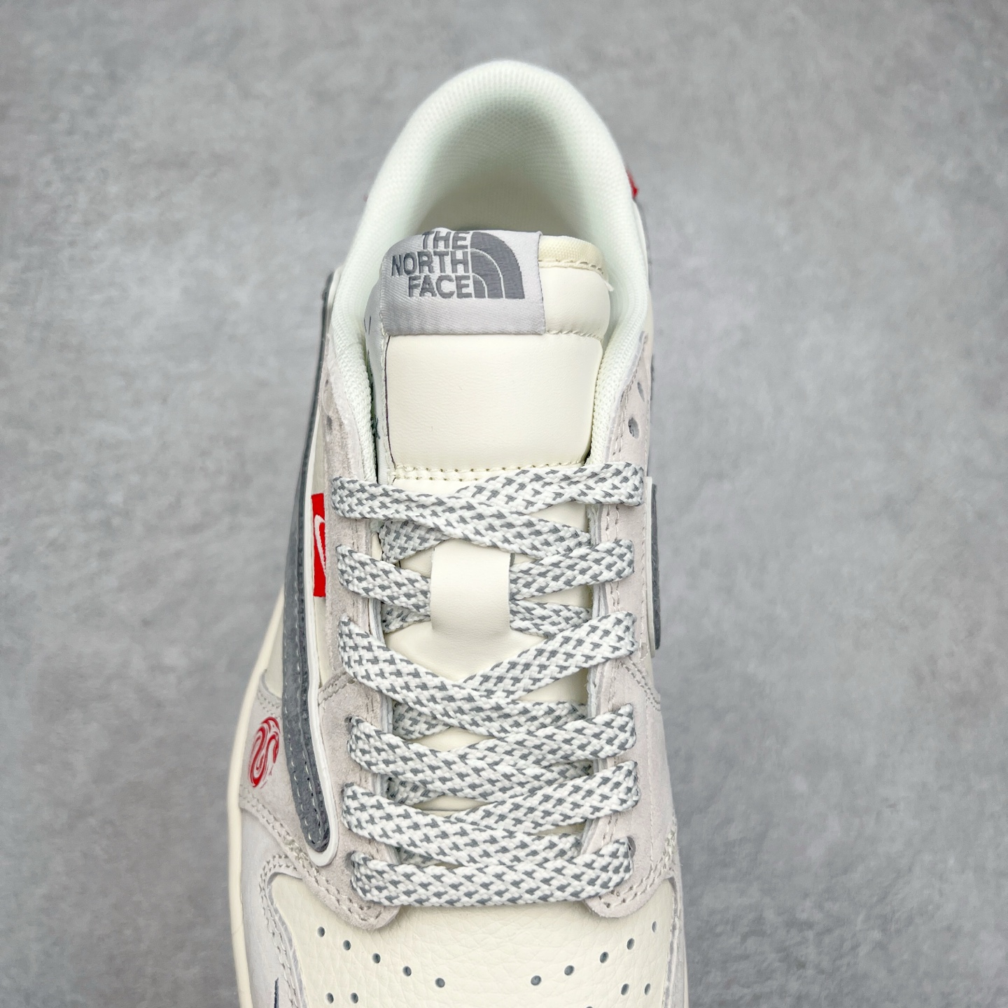 图片[5]-TS x Air Jordan AJ1 Low 倒钩低帮联名定制配色 SJ2068-145 原厂内置气垫魔块 A模大底 头层小牛皮 鞋舌AJ原厂专用牛津布+AJ专用反口珍珠布+原厂无杂质高弹内里海棉+特殊封边弹力鞋带 尺码：36 36.5 37.5 38 38.5 39 40 40.5 41 42 42.5 43 44 44.5 45 46 47.5-选品中心