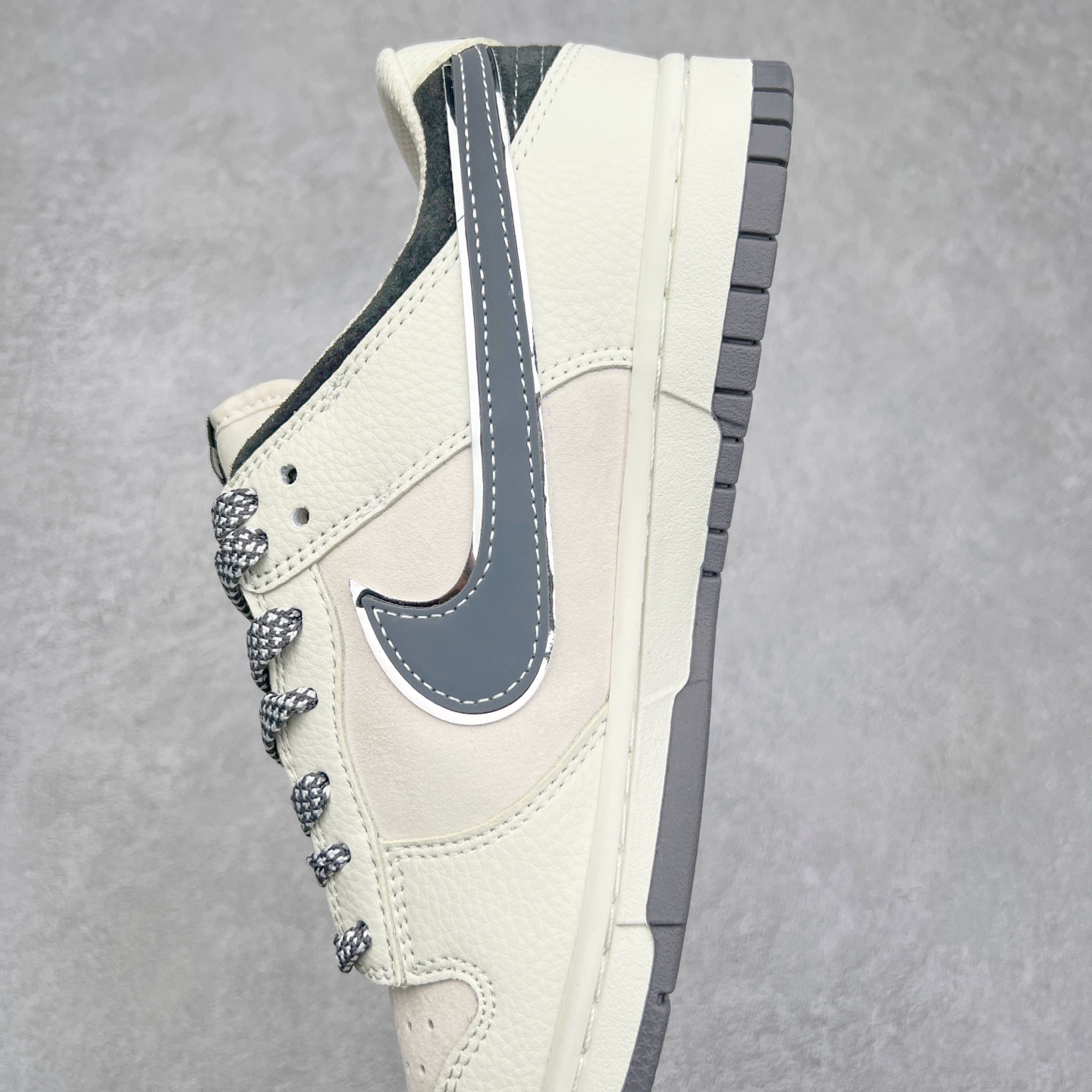 图片[7]-NK Dunk Low 定制配色 DJ2024-134 大厂出品 极力推荐 原装头层材料 独家版型蒸餾加工帶來的是更好的视觉和脚感体验大厂纯原品质出货 清洁度 电绣工艺 皮料切割干净无任何毛边 细节完美 尺码：36 36.5 37.5 38 38.5 39 40 40.5 41 42 42.5 43 44 44.5 45-选品中心