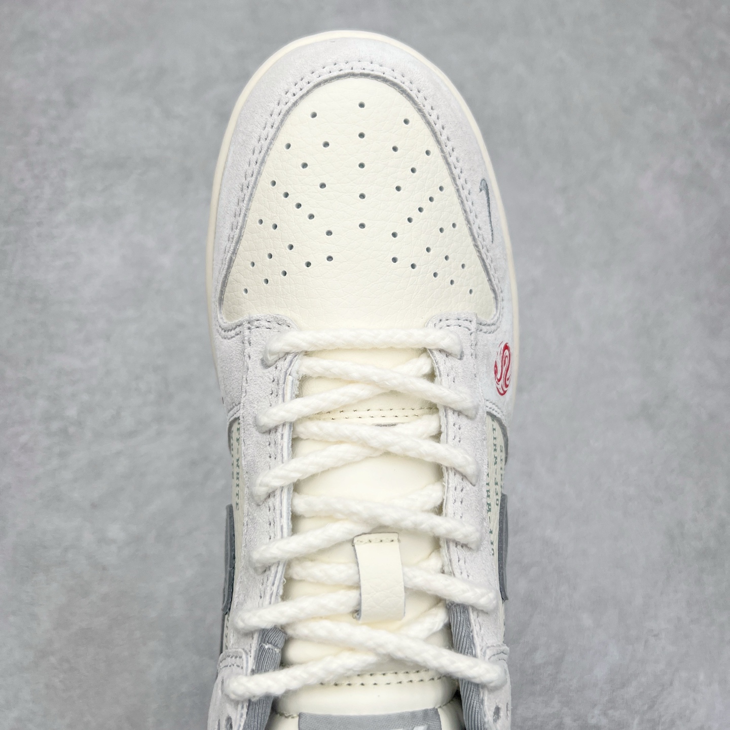 图片[4]-NK Dunk Low 定制配色 YY5066-213 大厂出品 极力推荐 原装头层材料 独家版型蒸餾加工帶來的是更好的视觉和脚感体验大厂纯原品质出货 清洁度 电绣工艺 皮料切割干净无任何毛边 细节完美 尺码：36 36.5 37.5 38 38.5 39 40 40.5 41 42 42.5 43 44 44.5 45-选品中心