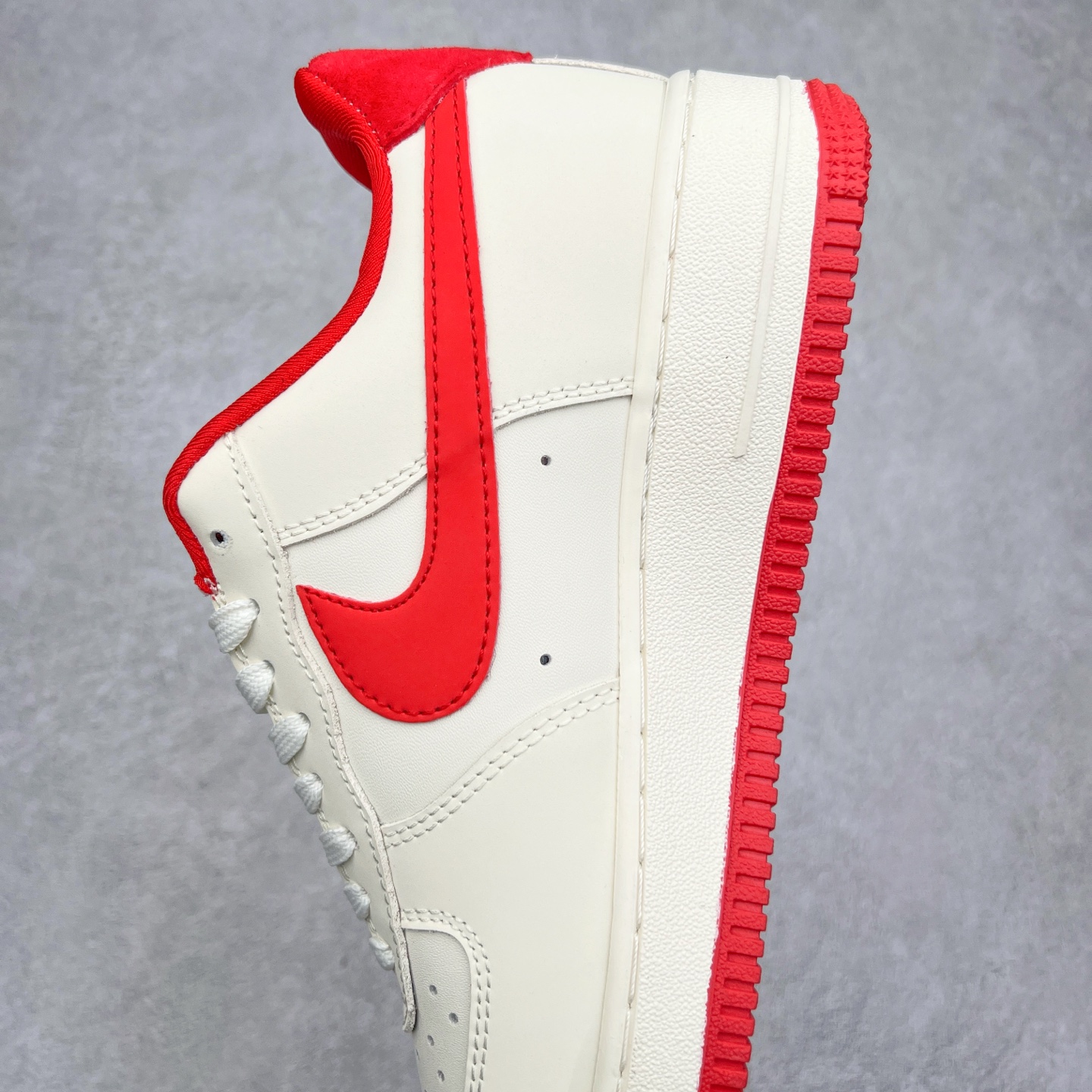 图片[7]-NK Air Force 1´07 Low 空军一号低帮百搭休闲运动板鞋 DF0188-031 柔软、弹性十足的缓震性能和出色的中底设计 横跨复古与现代的外型结合 造就出风靡全球 三十多年的Force 1 直到今天还深受青睐 尺码：36 36.5 37.5 38 38.5 39 40 40.5 41 42 42.5 43 44 44.5 45-选品中心