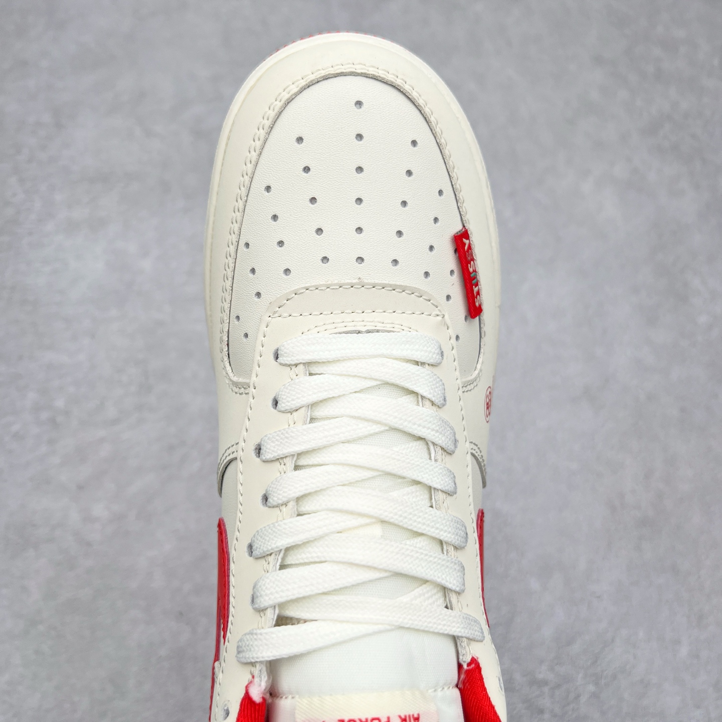 图片[4]-NK Air Force 1´07 Low 空军一号低帮百搭休闲运动板鞋 DF0188-031 柔软、弹性十足的缓震性能和出色的中底设计 横跨复古与现代的外型结合 造就出风靡全球 三十多年的Force 1 直到今天还深受青睐 尺码：36 36.5 37.5 38 38.5 39 40 40.5 41 42 42.5 43 44 44.5 45-选品中心