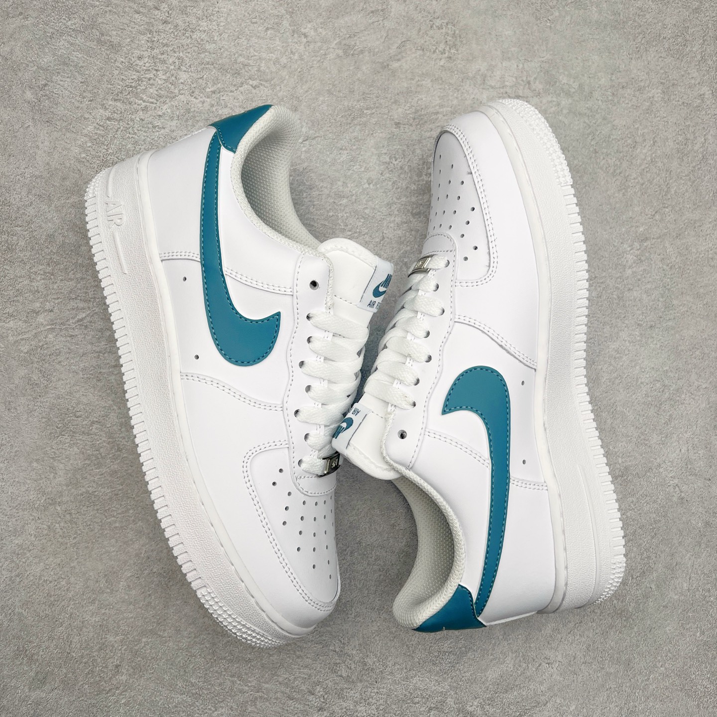 图片[3]-NK Air Force 1´07 Low 空军一号低帮百搭休闲运动板鞋 SJ1198-109 柔软、弹性十足的缓震性能和出色的中底设计 横跨复古与现代的外型结合 造就出风靡全球 三十多年的Force 1 直到今天还深受青睐 尺码：36 36.5 37.5 38 38.5 39 40 40.5 41 42 42.5 43 44 44.5 45-选品中心