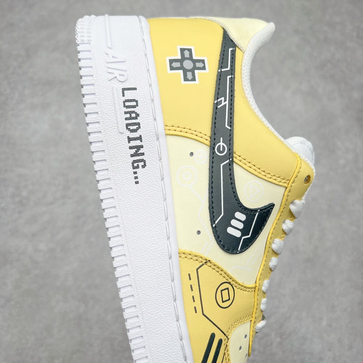 图片[6]-NK Air Force 1´07 Low 空军一号低帮百搭休闲运动板鞋 CW2288-113 柔软、弹性十足的缓震性能和出色的中底设计 横跨复古与现代的外型结合 造就出风靡全球 三十多年的Force 1 直到今天还深受青睐 尺码：36 36.5 37.5 38 38.5 39 40 40.5 41 42 42.5 43 44 44.5 45-选品中心