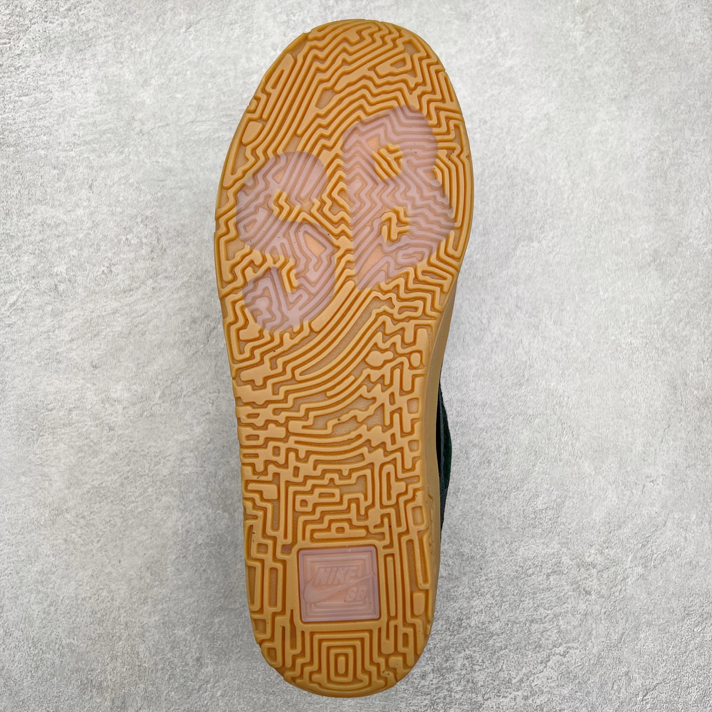 图片[9]-NK SB Day One 低帮休闲板鞋 FN4210-001 鞋款搭载Air Zoom缓震气垫，采用包边结构工艺轻盈柔韧，缔造非凡触板感。织物材料，舒适出众 翻毛皮覆面经久耐穿，塑就挚爱踢板体验。尺码：35.5 36 36.5 37.5 38 38.5 39 40 40.5 41 42 42.5 43 44 44.5 45-选品中心