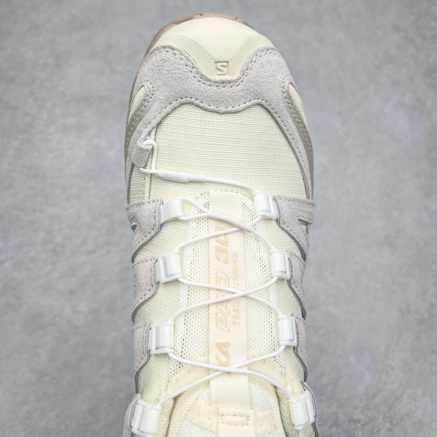 图片[4]-＃C版 SALOMON XA Pro 3D ADV 萨洛蒙潮流越野机能户外功能鞋 纯原外贸平台特供订单 耗时半年巨作 全套原纸板楦头开发 原厂特供网布配套加持 确保原汁原味 完美呈现版型 原档数据独家私模五层组合大底 原装Ortholite轻量化鞋垫 中底布带钢印编号 原厂TPU锁扣 进口港宝加持 后跟自然饱满 还原公司包裹性 鞋面采用SENSIFT贴合技术 全方位贴合包裹脚型 鞋跟部鞋底牵引设计 提供强大的抓地性能 更适应野外崎岖不平的道路 其3D ADVANCED CHASSIS底盘 材料轻量大化 钉齿设计更具稳定性 防护性 鞋底易磨损区运用CONTAGRIP高耐磨材料 应对城市硬质路面长距离跑考验 尺码：36 36.5 37.5 38 38.5 39 40 40.5 41 42 42.5 43 44 44.5 45-选品中心