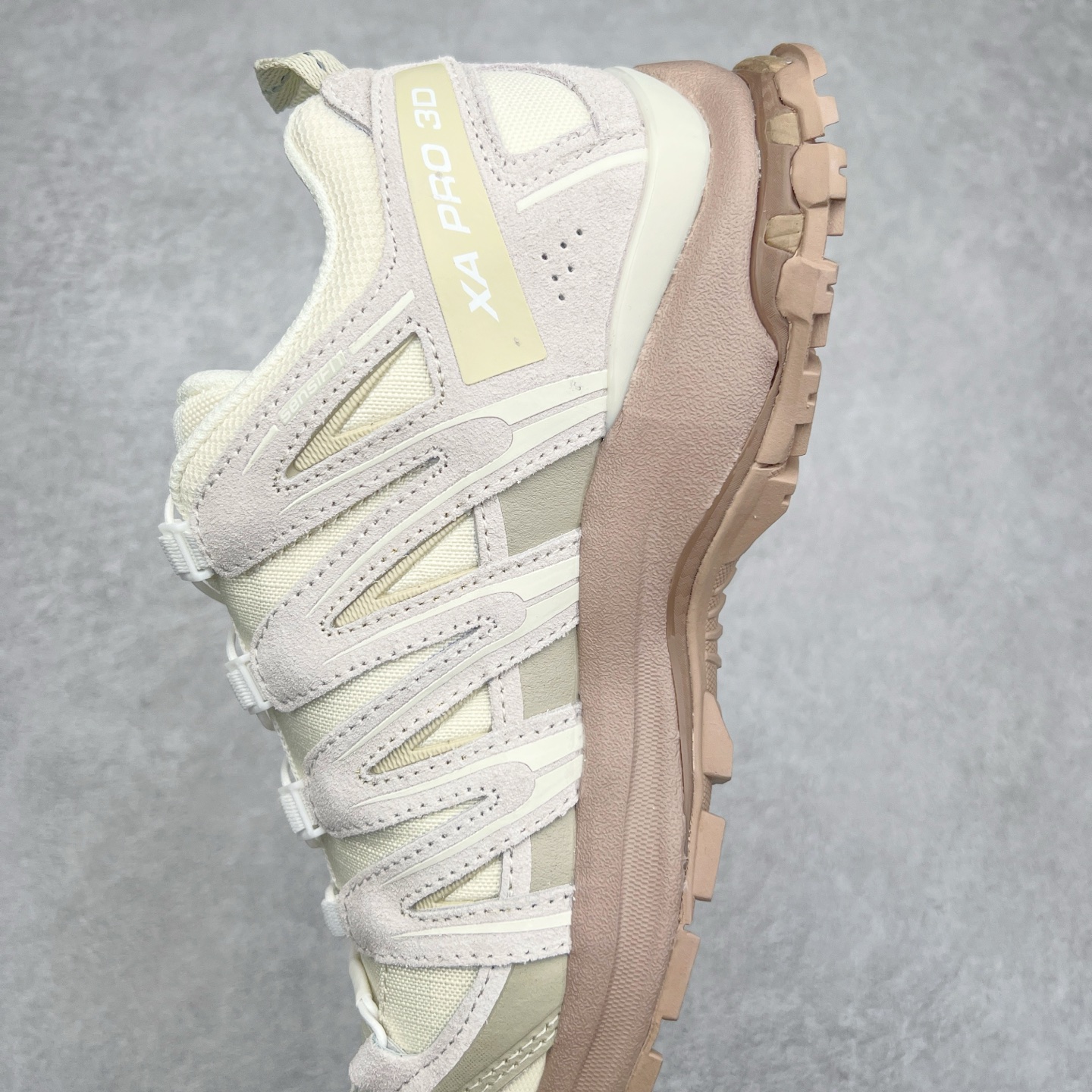 图片[7]-＃C版 SALOMON XA Pro 3D ADV 萨洛蒙潮流越野机能户外功能鞋 纯原外贸平台特供订单 耗时半年巨作 全套原纸板楦头开发 原厂特供网布配套加持 确保原汁原味 完美呈现版型 原档数据独家私模五层组合大底 原装Ortholite轻量化鞋垫 中底布带钢印编号 原厂TPU锁扣 进口港宝加持 后跟自然饱满 还原公司包裹性 鞋面采用SENSIFT贴合技术 全方位贴合包裹脚型 鞋跟部鞋底牵引设计 提供强大的抓地性能 更适应野外崎岖不平的道路 其3D ADVANCED CHASSIS底盘 材料轻量大化 钉齿设计更具稳定性 防护性 鞋底易磨损区运用CONTAGRIP高耐磨材料 应对城市硬质路面长距离跑考验 尺码：36 36.5 37.5 38 38.5 39 40 40.5 41 42 42.5 43 44 44.5 45-选品中心