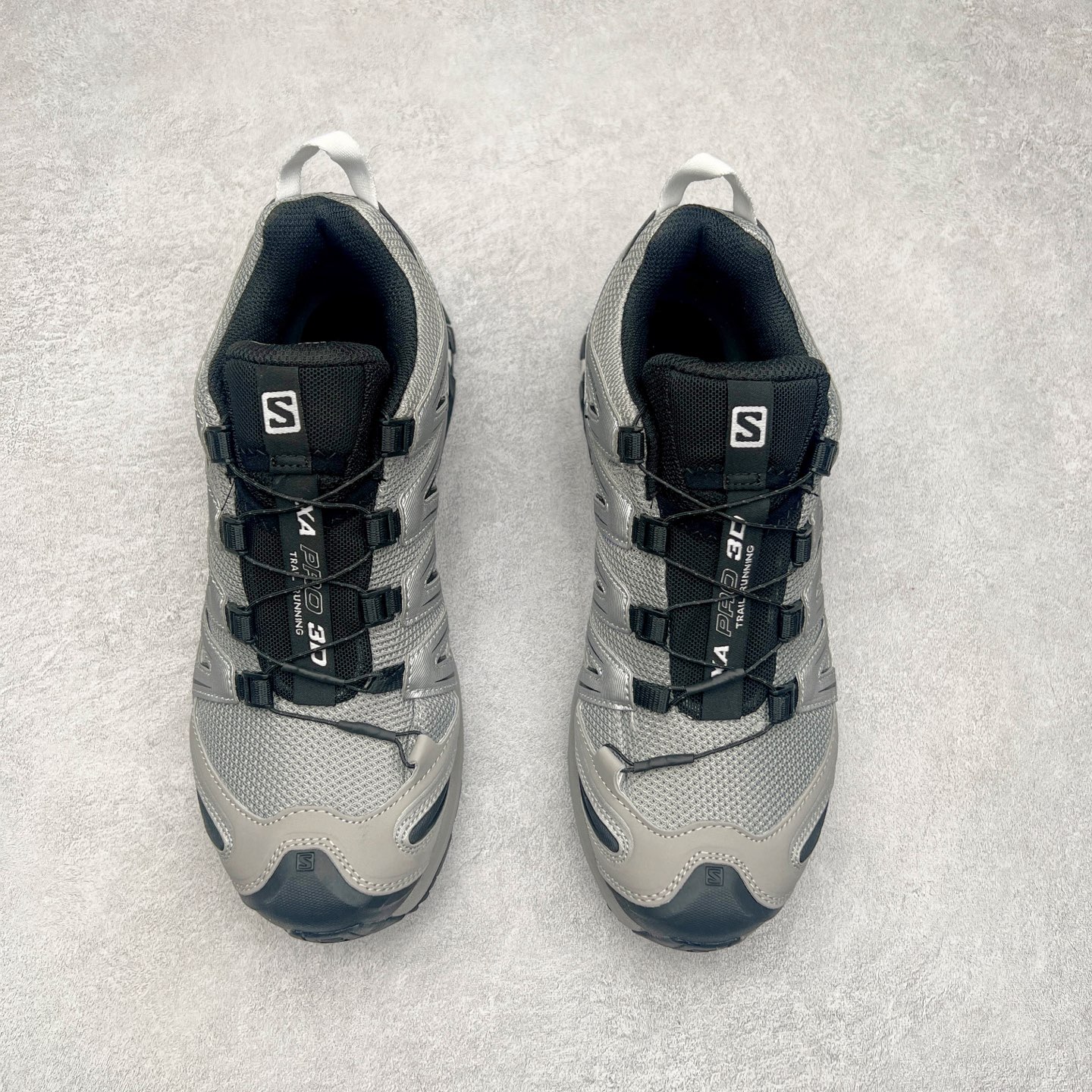 图片[2]-＃C版 SALOMON XA Pro 3D ADV 萨洛蒙潮流越野机能户外功能鞋 纯原外贸平台特供订单 耗时半年巨作 全套原纸板楦头开发 原厂特供网布配套加持 确保原汁原味 完美呈现版型 原档数据独家私模五层组合大底 原装Ortholite轻量化鞋垫 中底布带钢印编号 原厂TPU锁扣 进口港宝加持 后跟自然饱满 还原公司包裹性 鞋面采用SENSIFT贴合技术 全方位贴合包裹脚型 鞋跟部鞋底牵引设计 提供强大的抓地性能 更适应野外崎岖不平的道路 其3D ADVANCED CHASSIS底盘 材料轻量大化 钉齿设计更具稳定性 防护性 鞋底易磨损区运用CONTAGRIP高耐磨材料 应对城市硬质路面长距离跑考验 尺码：36 36.5 37.5 38 38.5 39 40 40.5 41 42 42.5 43 44 44.5 45-选品中心