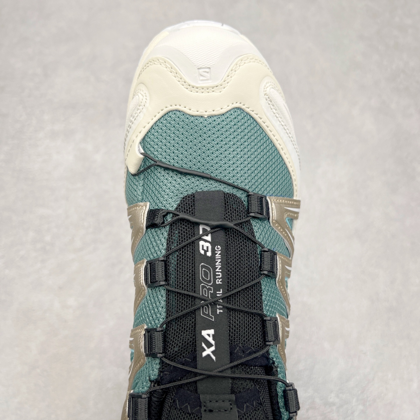 图片[4]-＃C版 SALOMON XA Pro 3D ADV 萨洛蒙潮流越野机能户外功能鞋 纯原外贸平台特供订单 耗时半年巨作 全套原纸板楦头开发 原厂特供网布配套加持 确保原汁原味 完美呈现版型 原档数据独家私模五层组合大底 原装Ortholite轻量化鞋垫 中底布带钢印编号 原厂TPU锁扣 进口港宝加持 后跟自然饱满 还原公司包裹性 鞋面采用SENSIFT贴合技术 全方位贴合包裹脚型 鞋跟部鞋底牵引设计 提供强大的抓地性能 更适应野外崎岖不平的道路 其3D ADVANCED CHASSIS底盘 材料轻量大化 钉齿设计更具稳定性 防护性 鞋底易磨损区运用CONTAGRIP高耐磨材料 应对城市硬质路面长距离跑考验 尺码：36 36.5 37.5 38 38.5 39 40 40.5 41 42 42.5 43 44 44.5 45-选品中心