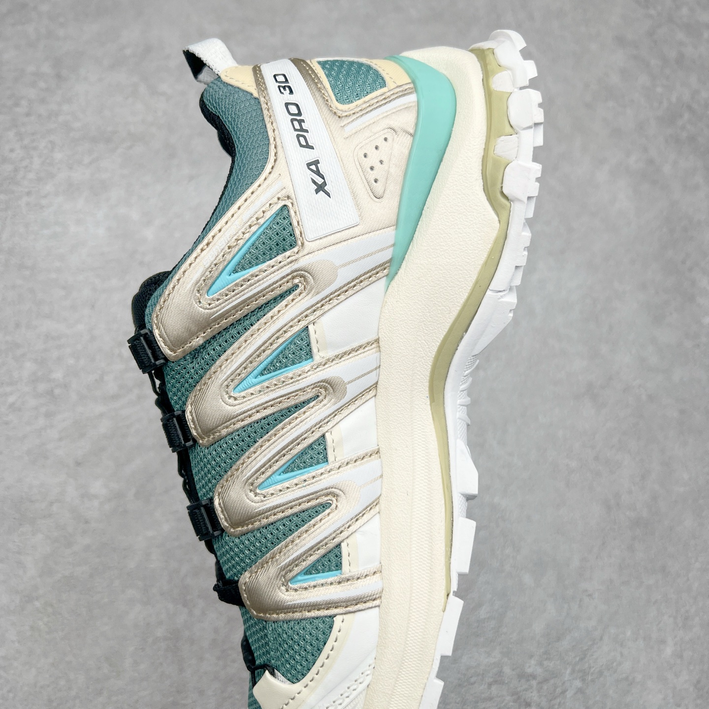 图片[7]-＃C版 SALOMON XA Pro 3D ADV 萨洛蒙潮流越野机能户外功能鞋 纯原外贸平台特供订单 耗时半年巨作 全套原纸板楦头开发 原厂特供网布配套加持 确保原汁原味 完美呈现版型 原档数据独家私模五层组合大底 原装Ortholite轻量化鞋垫 中底布带钢印编号 原厂TPU锁扣 进口港宝加持 后跟自然饱满 还原公司包裹性 鞋面采用SENSIFT贴合技术 全方位贴合包裹脚型 鞋跟部鞋底牵引设计 提供强大的抓地性能 更适应野外崎岖不平的道路 其3D ADVANCED CHASSIS底盘 材料轻量大化 钉齿设计更具稳定性 防护性 鞋底易磨损区运用CONTAGRIP高耐磨材料 应对城市硬质路面长距离跑考验 尺码：36 36.5 37.5 38 38.5 39 40 40.5 41 42 42.5 43 44 44.5 45-选品中心