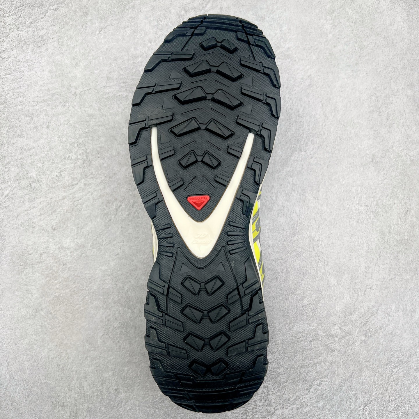 图片[9]-＃C版 SALOMON XA Pro 3D ADV 萨洛蒙潮流越野机能户外功能鞋 纯原外贸平台特供订单 耗时半年巨作 全套原纸板楦头开发 原厂特供网布配套加持 确保原汁原味 完美呈现版型 原档数据独家私模五层组合大底 原装Ortholite轻量化鞋垫 中底布带钢印编号 原厂TPU锁扣 进口港宝加持 后跟自然饱满 还原公司包裹性 鞋面采用SENSIFT贴合技术 全方位贴合包裹脚型 鞋跟部鞋底牵引设计 提供强大的抓地性能 更适应野外崎岖不平的道路 其3D ADVANCED CHASSIS底盘 材料轻量大化 钉齿设计更具稳定性 防护性 鞋底易磨损区运用CONTAGRIP高耐磨材料 应对城市硬质路面长距离跑考验 尺码：36 36.5 37.5 38 38.5 39 40 40.5 41 42 42.5 43 44 44.5 45-选品中心