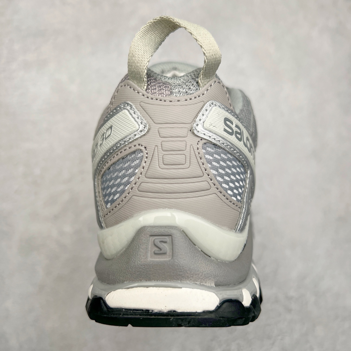 图片[8]-＃C版 SALOMON XA Pro 3D ADV 萨洛蒙潮流越野机能户外功能鞋 纯原外贸平台特供订单 耗时半年巨作 全套原纸板楦头开发 原厂特供网布配套加持 确保原汁原味 完美呈现版型 原档数据独家私模五层组合大底 原装Ortholite轻量化鞋垫 中底布带钢印编号 原厂TPU锁扣 进口港宝加持 后跟自然饱满 还原公司包裹性 鞋面采用SENSIFT贴合技术 全方位贴合包裹脚型 鞋跟部鞋底牵引设计 提供强大的抓地性能 更适应野外崎岖不平的道路 其3D ADVANCED CHASSIS底盘 材料轻量大化 钉齿设计更具稳定性 防护性 鞋底易磨损区运用CONTAGRIP高耐磨材料 应对城市硬质路面长距离跑考验 尺码：36 36.5 37.5 38 38.5 39 40 40.5 41 42 42.5 43 44 44.5 45-选品中心