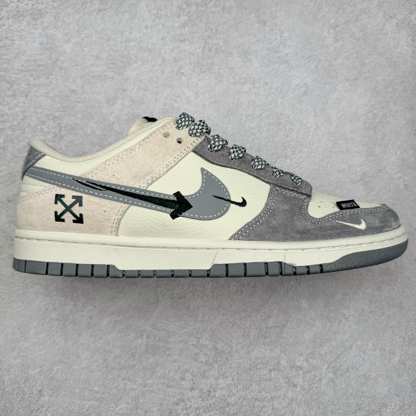NK Dunk Low 定制配色 DJ2024-133 大厂出品 极力推荐 原装头层材料 独家版型蒸餾加工帶來的是更好的视觉和脚感体验大厂纯原品质出货 清洁度 电绣工艺 皮料切割干净无任何毛边 细节完美 尺码：36 36.5 37.5 38 38.5 39 40 40.5 41 42 42.5 43 44 44.5 45-选品中心