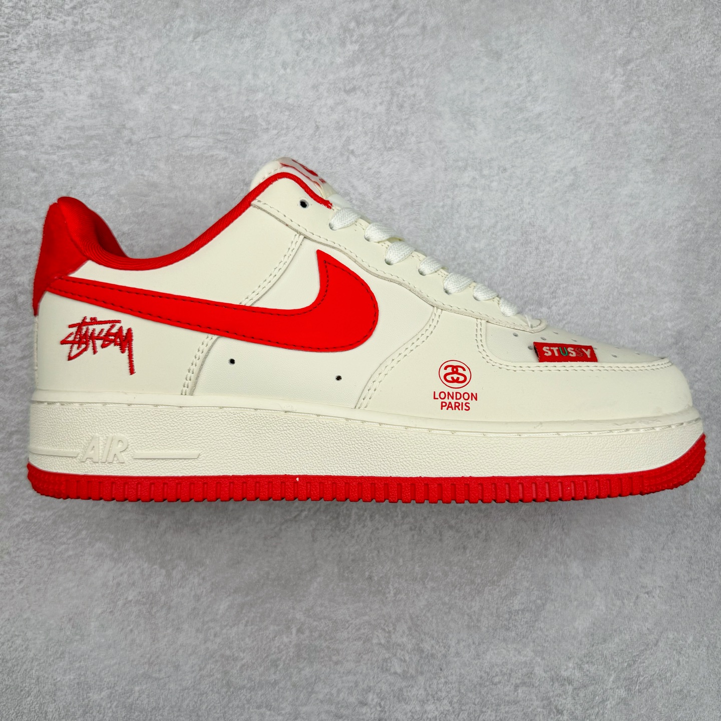 NK Air Force 1´07 Low 空军一号低帮百搭休闲运动板鞋 DF0188-031 柔软、弹性十足的缓震性能和出色的中底设计 横跨复古与现代的外型结合 造就出风靡全球 三十多年的Force 1 直到今天还深受青睐 尺码:36 36.5 37.5 38 38.5 39 40 40.5 41 42 42.5 43 44 44.5 45-选品中心