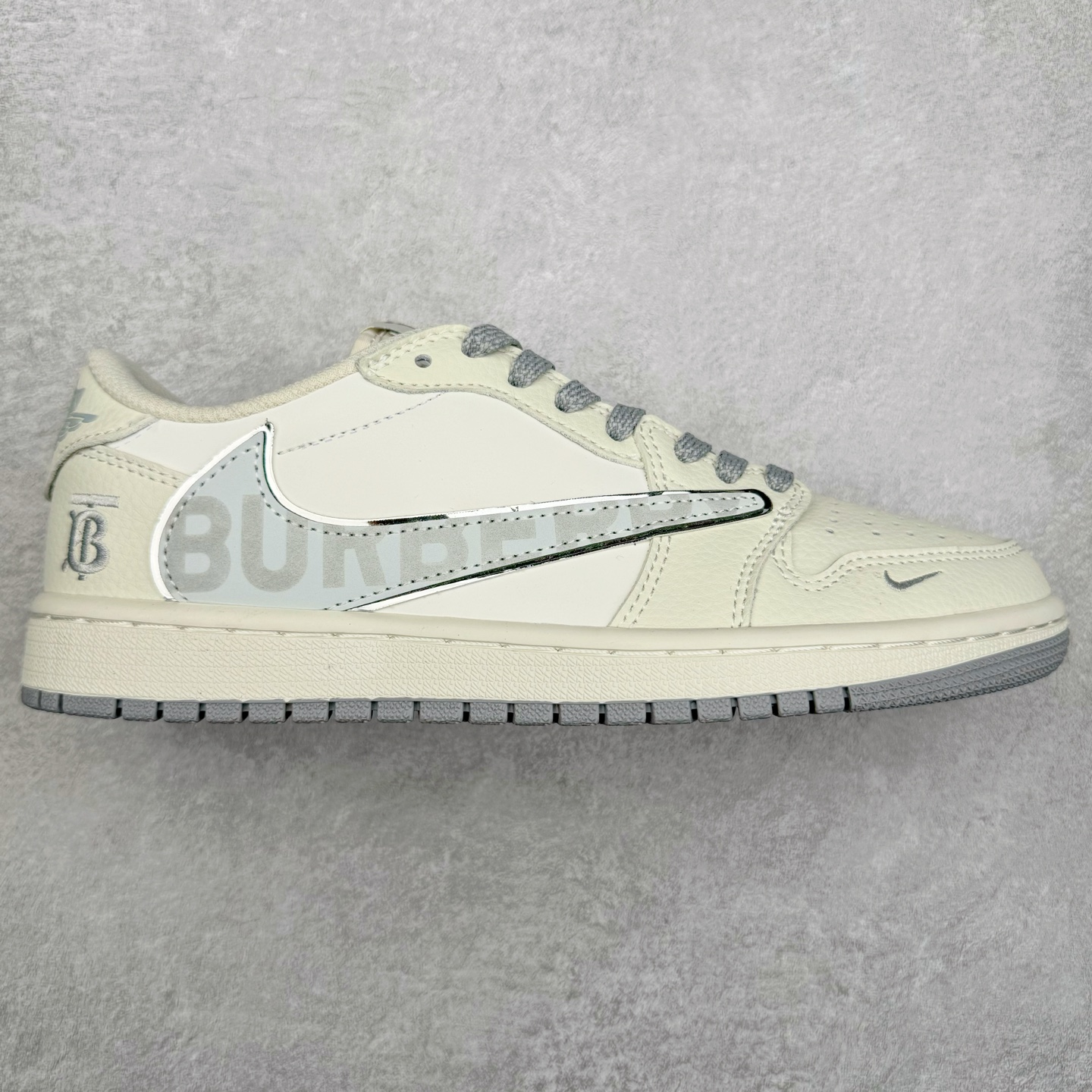 TS x Air Jordan AJ1 Low 倒钩低帮联名定制配色 DM7866-022 原厂内置气垫魔块 A模大底 头层小牛皮 鞋舌AJ原厂专用牛津布+AJ专用反口珍珠布+原厂无杂质高弹内里海棉+特殊封边弹力鞋带 尺码：36 36.5 37.5 38 38.5 39 40 40.5 41 42 42.5 43 44 44.5 45 46 47.5-选品中心