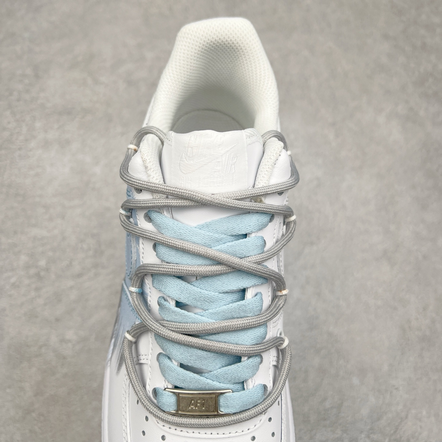 图片[5]-NK Air Force 1´07 Low 空军一号低帮百搭休闲运动板鞋 YY2024-626 柔软、弹性十足的缓震性能和出色的中底设计 横跨复古与现代的外型结合 造就出风靡全球 三十多年的Force 1 直到今天还深受青睐 尺码：36 36.5 37.5 38 38.5 39 40 40.5 41 42 42.5 43 44 44.5 45-选品中心