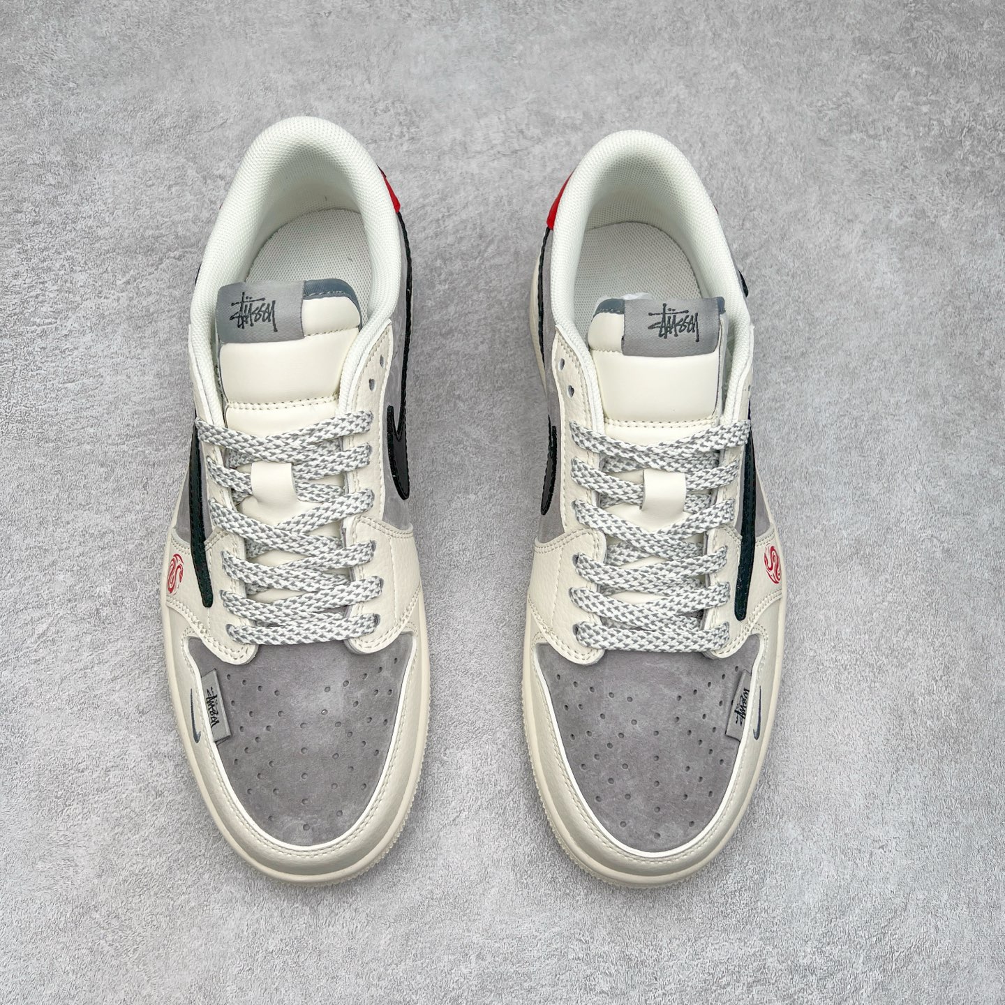 图片[2]-TS x Air Jordan AJ1 Low 倒钩低帮联名定制配色 SJ2068-142 原厂内置气垫魔块 A模大底 头层小牛皮 鞋舌AJ原厂专用牛津布+AJ专用反口珍珠布+原厂无杂质高弹内里海棉+特殊封边弹力鞋带 尺码：36 36.5 37.5 38 38.5 39 40 40.5 41 42 42.5 43 44 44.5 45 46 47.5-选品中心