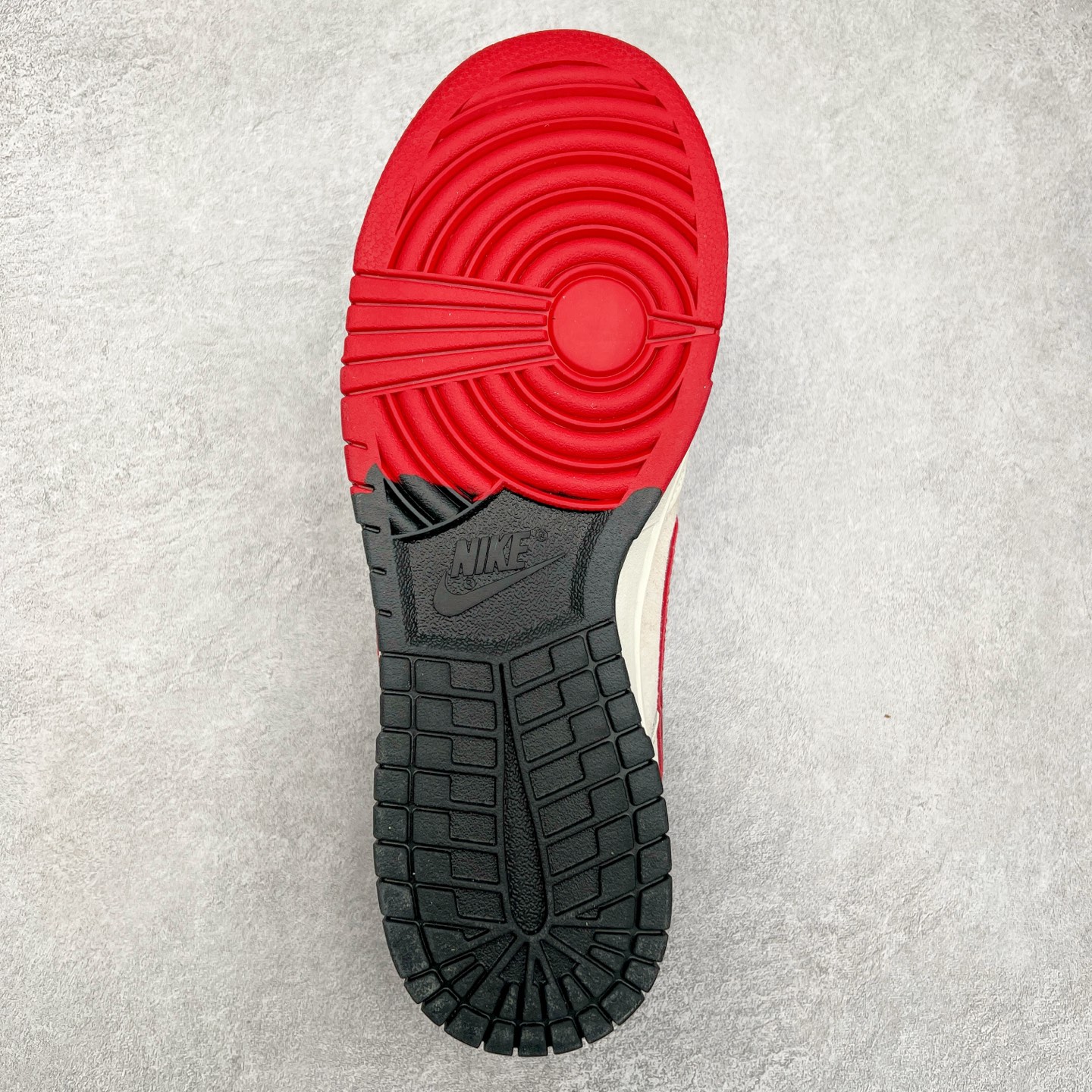 图片[9]-NK Dunk Low 定制配色 DJ2024-127 大厂出品 极力推荐 原装头层材料 独家版型蒸餾加工帶來的是更好的视觉和脚感体验大厂纯原品质出货 清洁度 电绣工艺 皮料切割干净无任何毛边 细节完美 尺码：36 36.5 37.5 38 38.5 39 40 40.5 41 42 42.5 43 44 44.5 45-选品中心