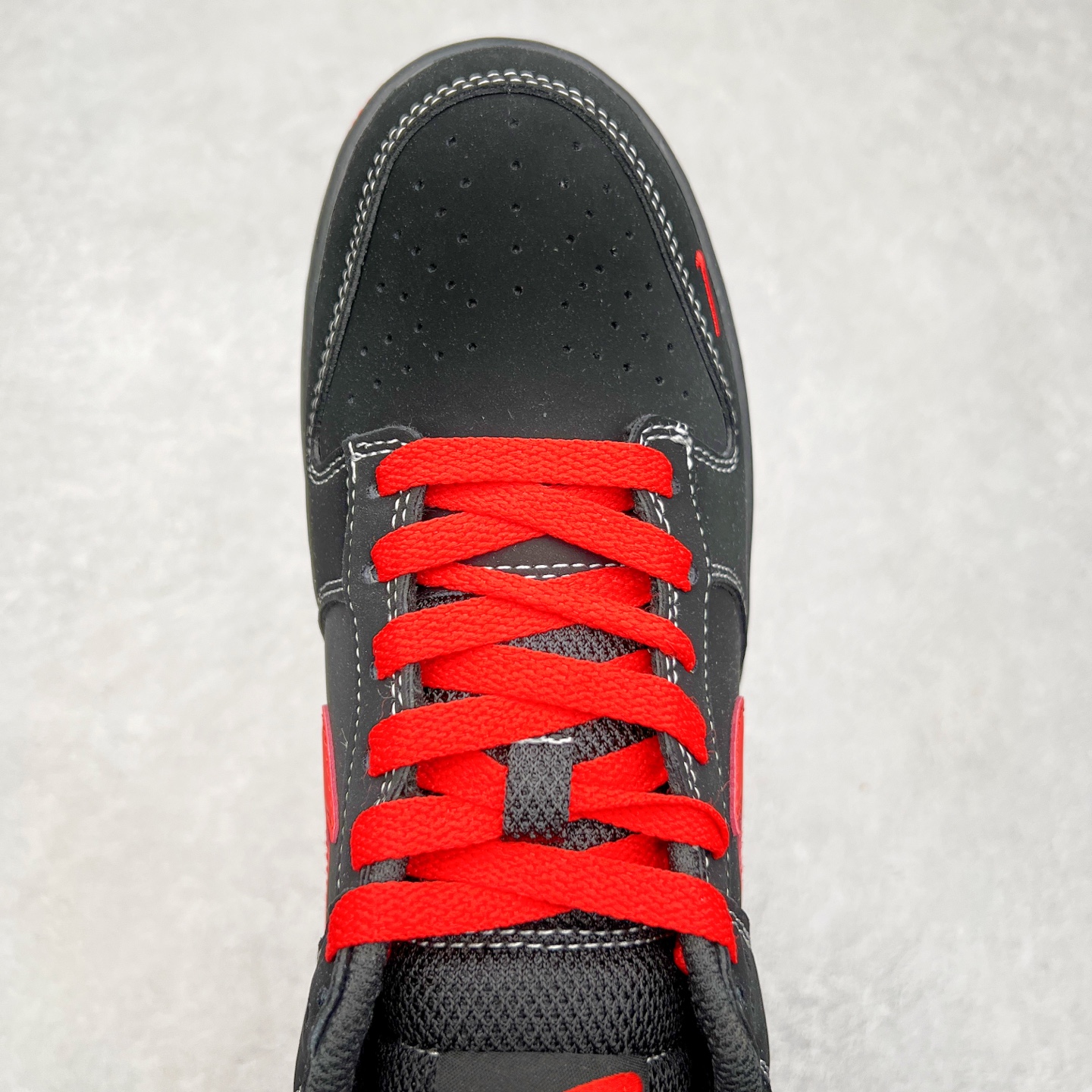 图片[4]-NK Dunk Low 定制配色 KK1333-028 大厂出品 极力推荐 原装头层材料 独家版型蒸餾加工帶來的是更好的视觉和脚感体验大厂纯原品质出货 清洁度 电绣工艺 皮料切割干净无任何毛边 细节完美 尺码：36 36.5 37.5 38 38.5 39 40 40.5 41 42 42.5 43 44 44.5 45-选品中心