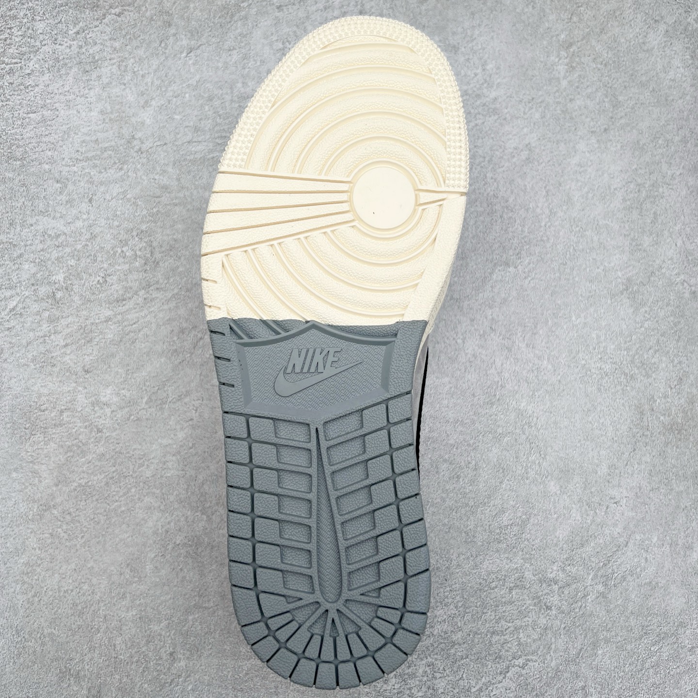 图片[9]-TS x Air Jordan AJ1 Low 倒钩低帮联名定制配色 SJ2068-142 原厂内置气垫魔块 A模大底 头层小牛皮 鞋舌AJ原厂专用牛津布+AJ专用反口珍珠布+原厂无杂质高弹内里海棉+特殊封边弹力鞋带 尺码：36 36.5 37.5 38 38.5 39 40 40.5 41 42 42.5 43 44 44.5 45 46 47.5-选品中心