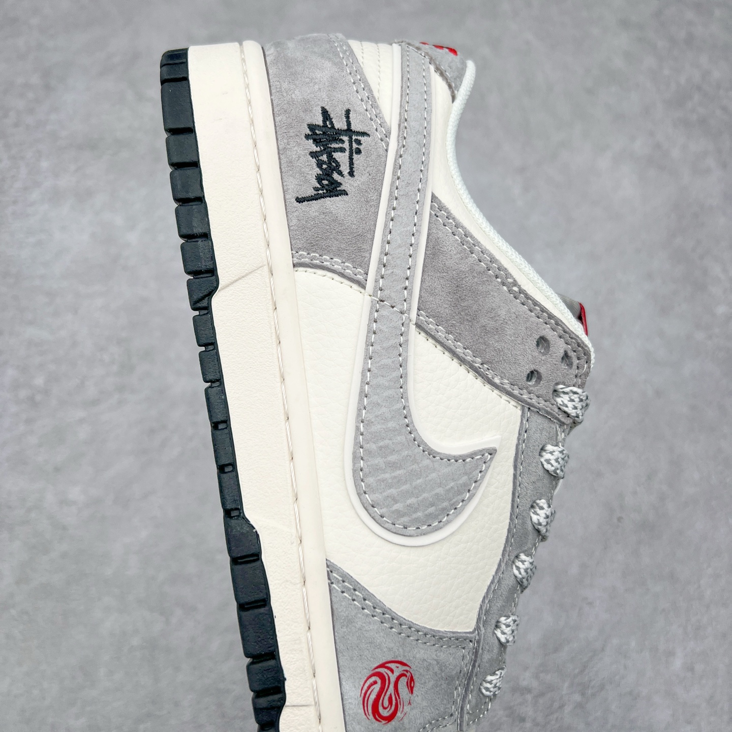 图片[6]-NK Dunk Low 定制配色 XX3168-117 大厂出品 极力推荐 原装头层材料 独家版型蒸餾加工帶來的是更好的视觉和脚感体验大厂纯原品质出货 清洁度 电绣工艺 皮料切割干净无任何毛边 细节完美 尺码：36 36.5 37.5 38 38.5 39 40 40.5 41 42 42.5 43 44 44.5 45-选品中心